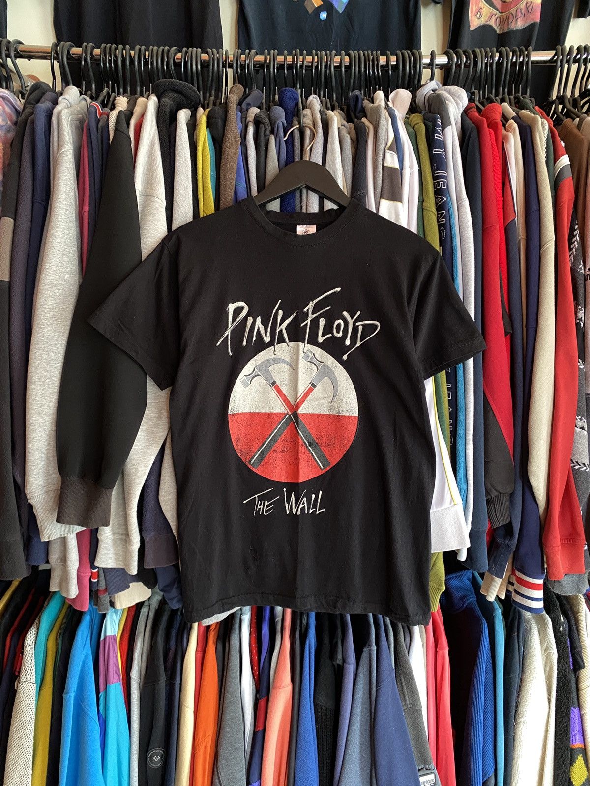 Band Tees VINTAGE PINK FLOYD THE WALL T-SHIRT Y2k BAND Size US S / EU 44-46 / 1 - 1 Thumbnail