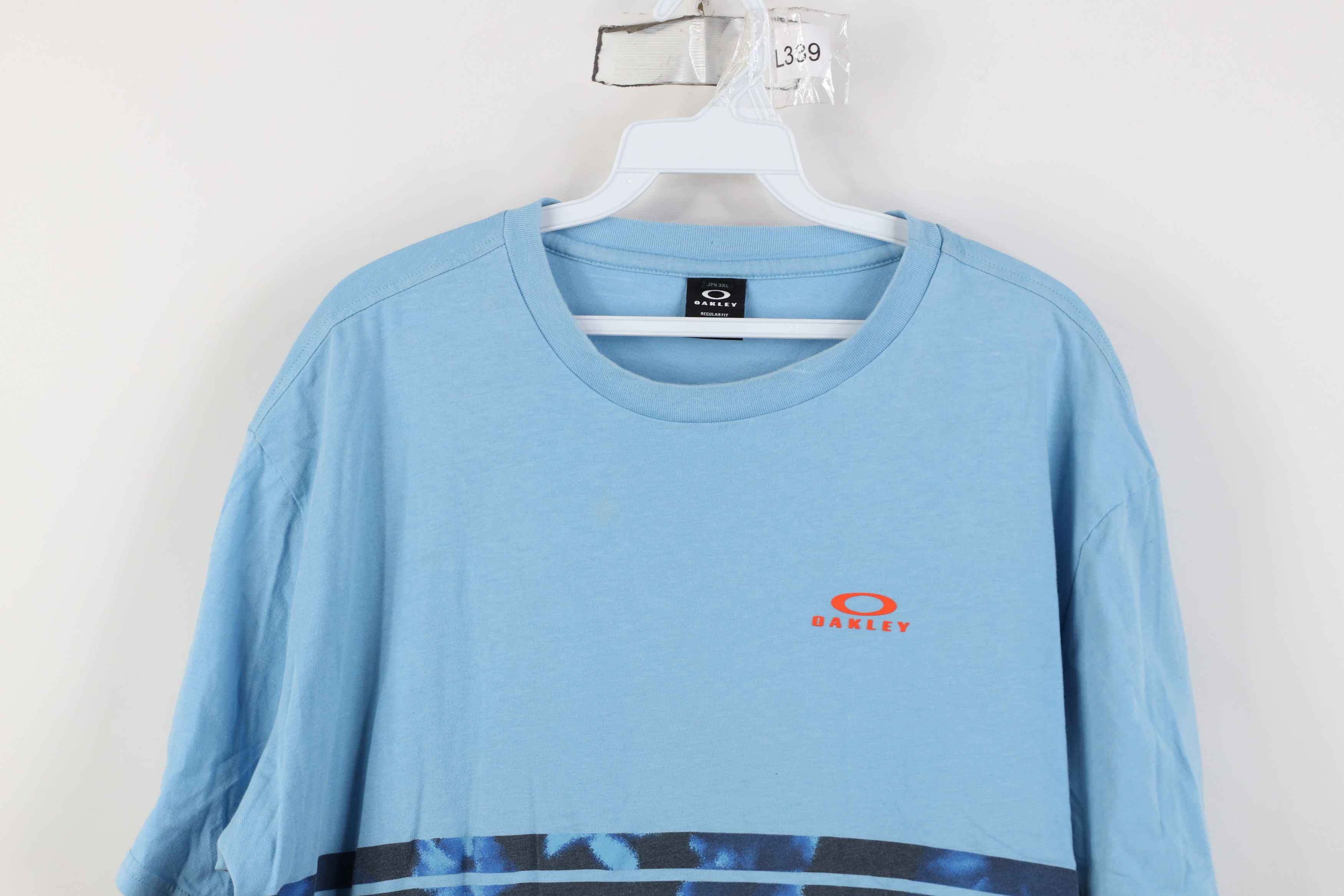 Oakley Vintage Y2K Oakley Striped Flower Floral T-Shirt Blue Size US XXL / EU 58 / 5 - 2 Thumbnail
