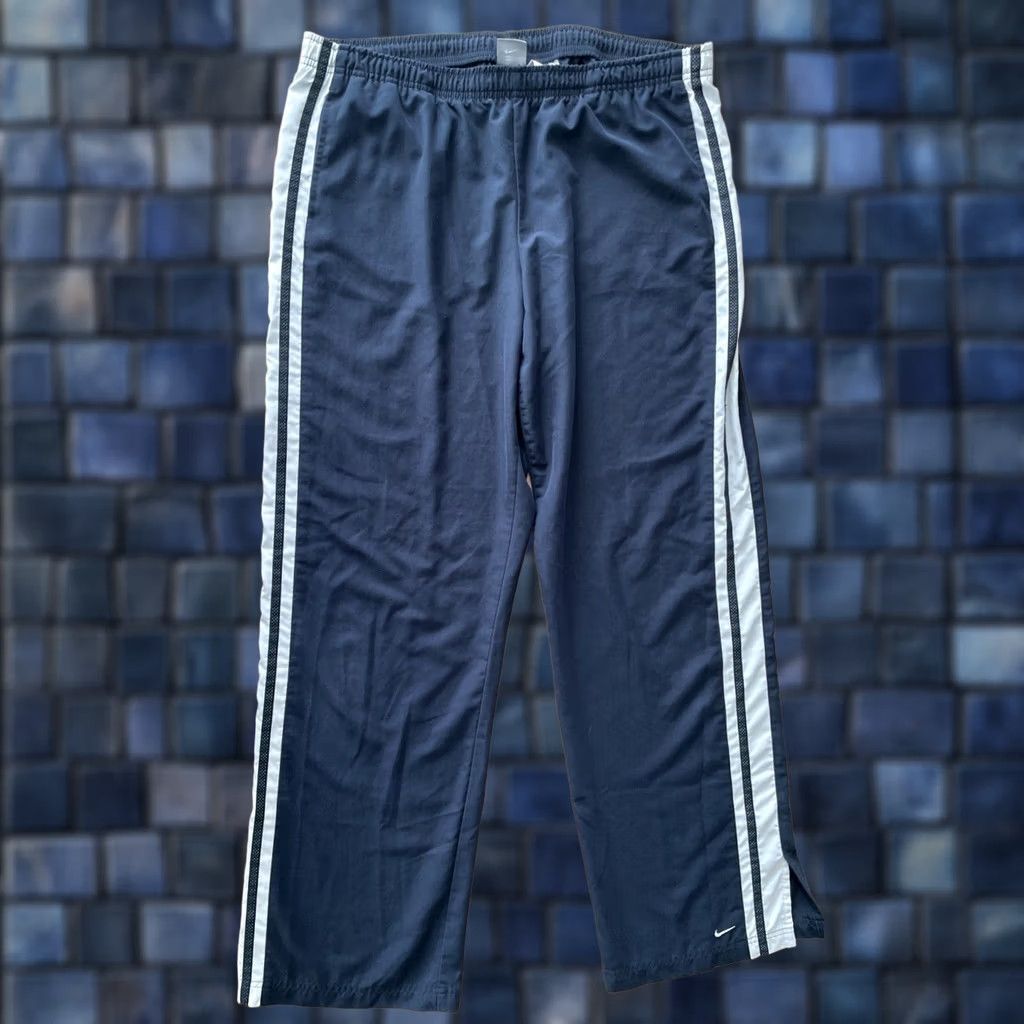 Nike VINTAGE Nike Grey Tag Baggy Wide Leg Track Pants Navy Blue Mens XL Y2K Sweatpants Size US 36 / EU 52 - 1 Thumbnail