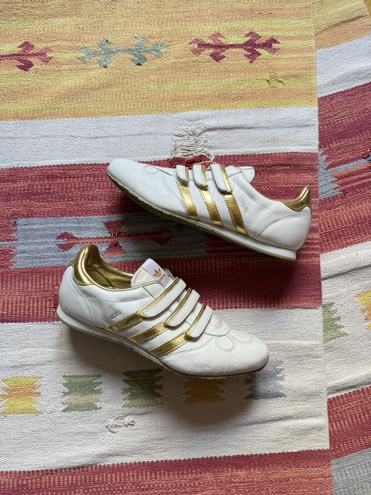 Vintage Vintage 00’s Midiru y2k Japanese Low Leather Sneakers Size US 9 / IT 39 - 2 Thumbnail