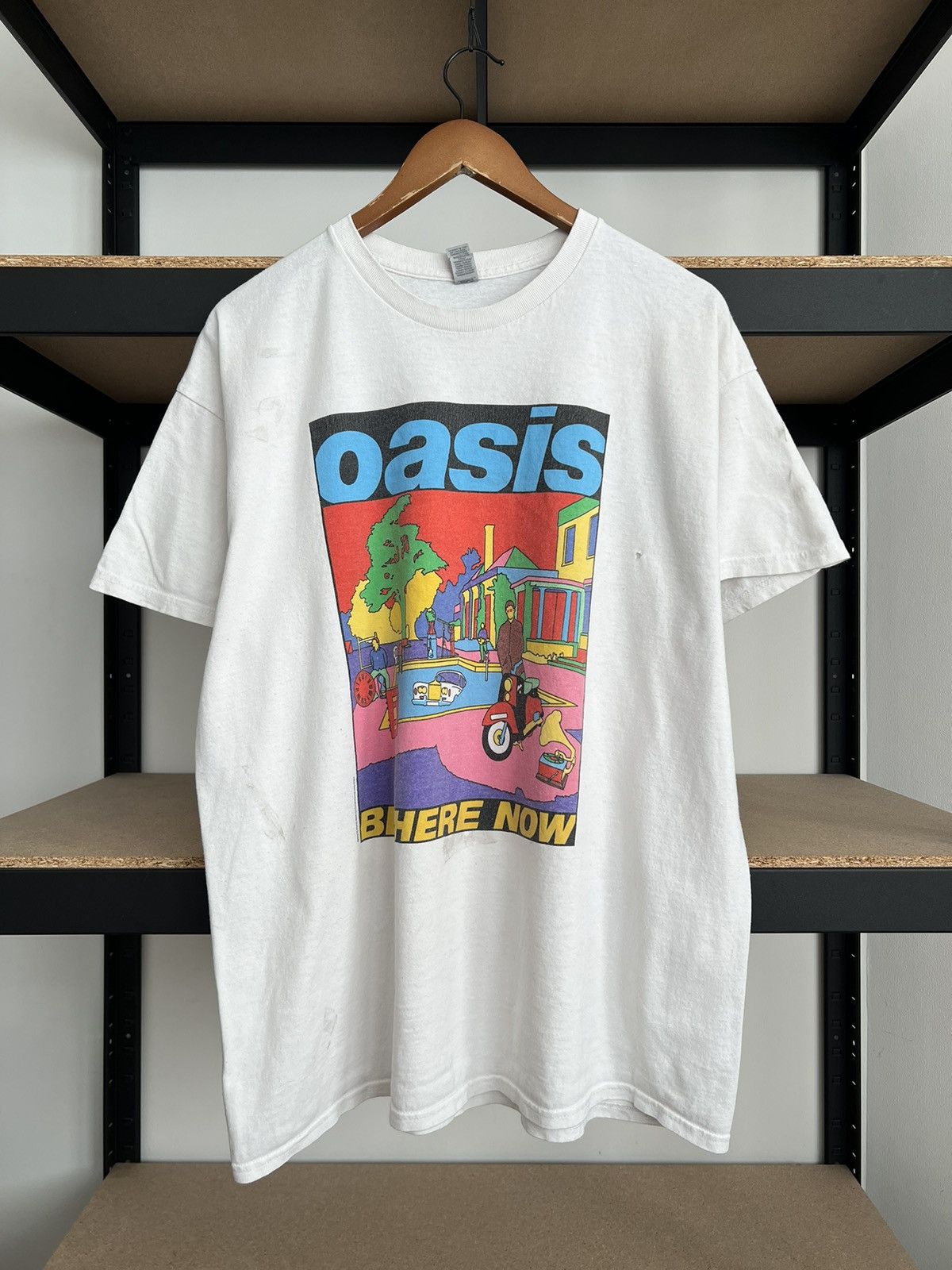 Band Tees Vintage 2022 Oasis Be Here Now Britpop White T-shirt Size US XL / EU 56 / 4 - 1 Thumbnail