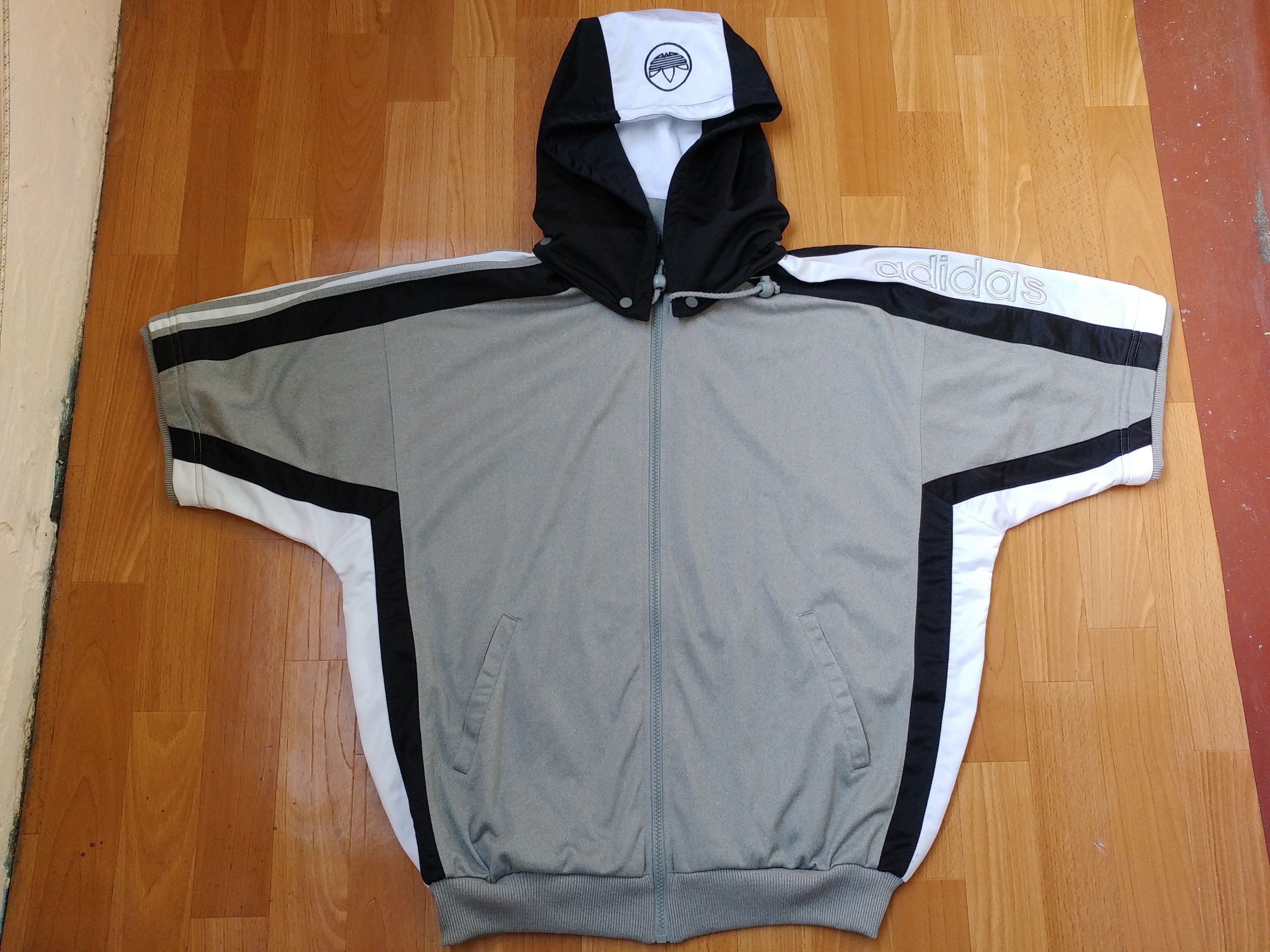 Adidas ADIDAS jersey, buttoned vintage hip hop t-shirt of 90s M Size US M / EU 48-50 / 2 - 3 Thumbnail