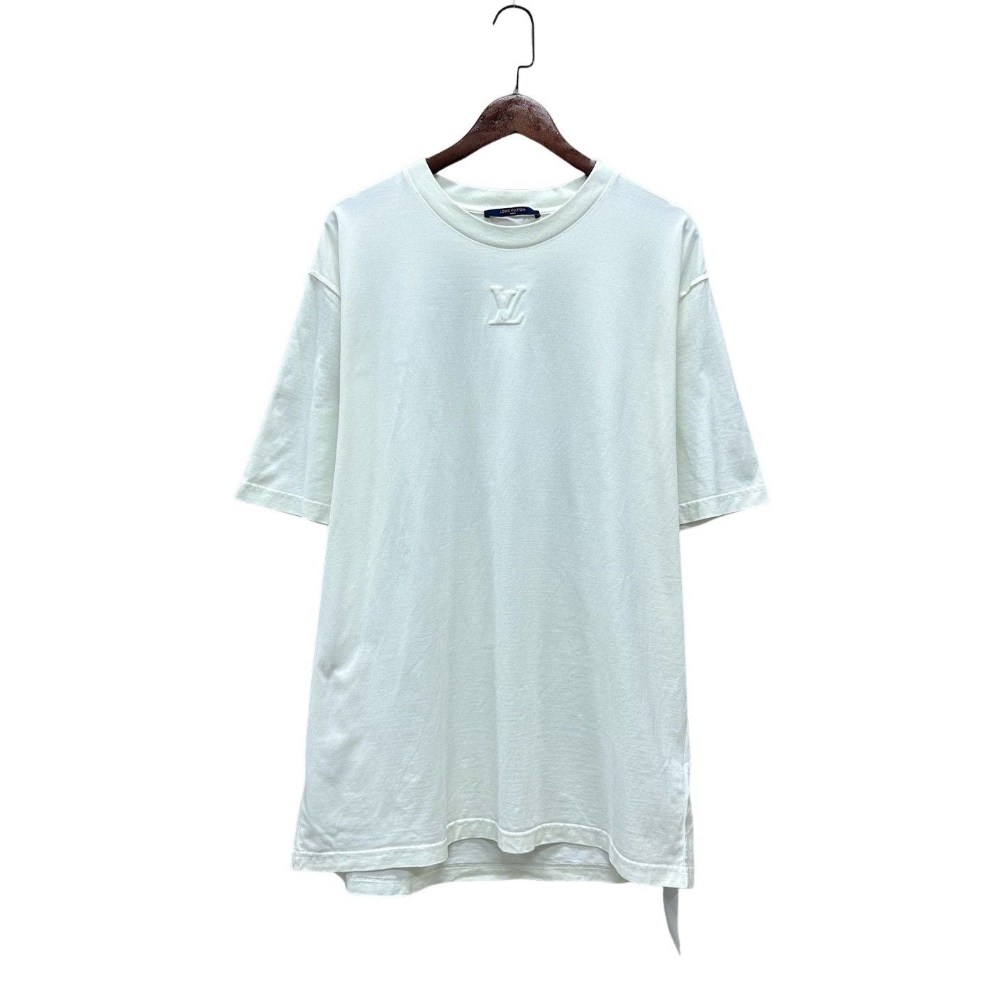 Louis Vuitton Louis Vuitton Embossed Logo T-Shirt Size L Size US L / EU 52-54 / 3 - 1 Thumbnail