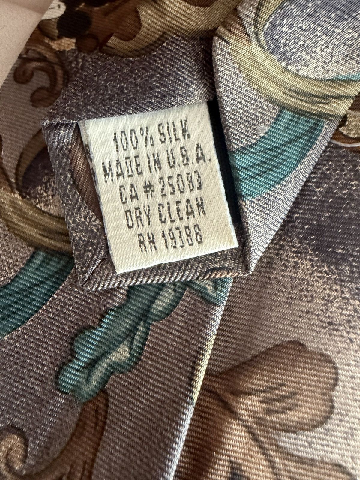 Disney VTG Disney Store Mickey Mouse baroque patterned silk necktie Size ONE SIZE - 5 Thumbnail