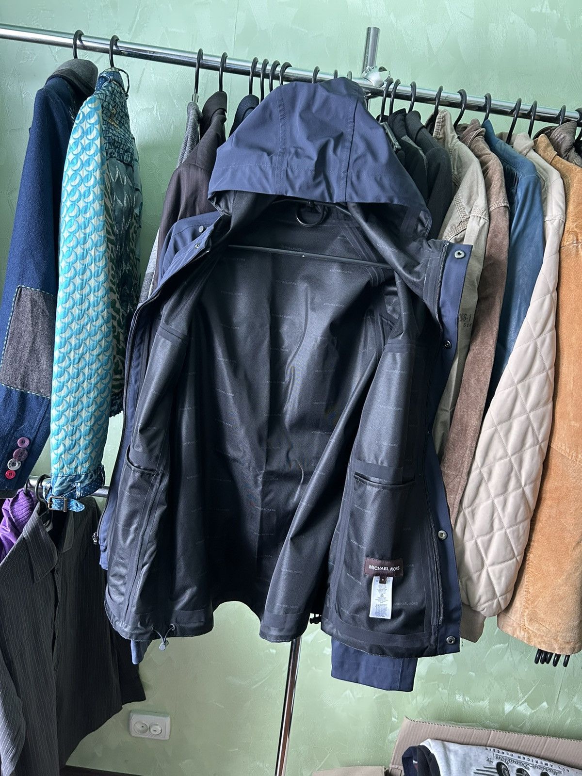Michael Kors Michael Kors Nylon Jacket Men’s Size M Gorpcore Style Size US M / EU 48-50 / 2 - 8 Thumbnail