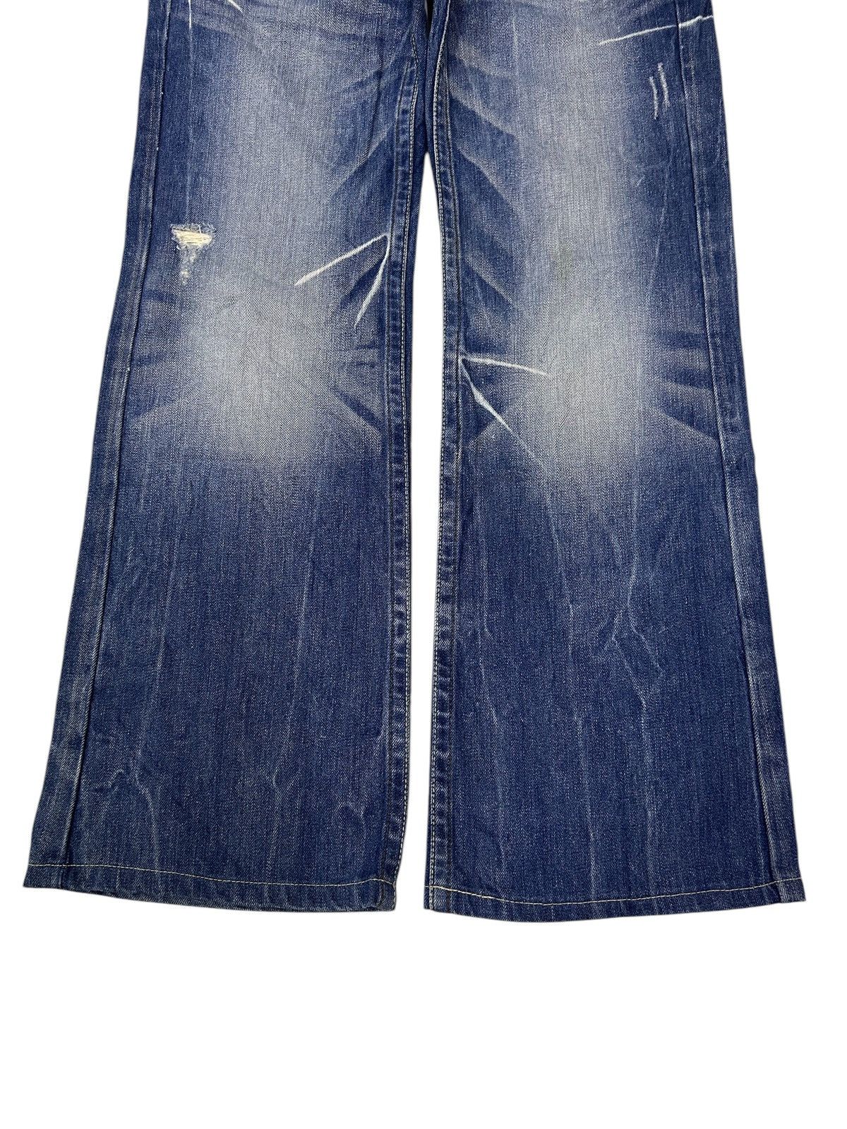 Japanese Brand × Vintage Red Pepper Y2K Wide-Leg Flare Distressed Jeans Embroidered Size US 30 / EU 46 - 6 Thumbnail