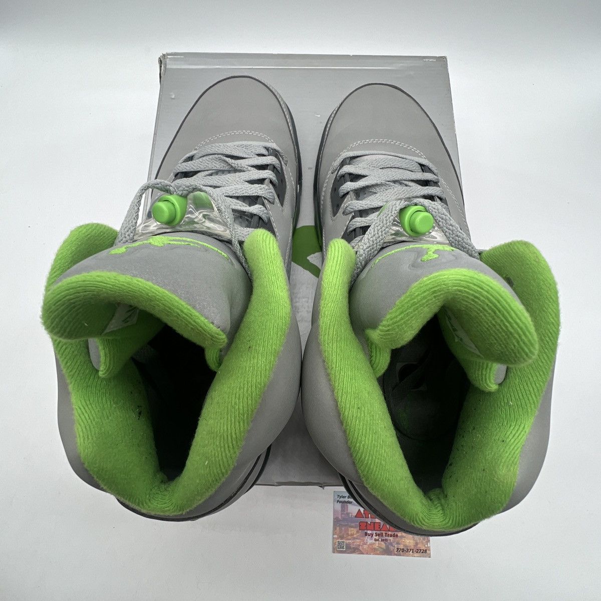 Jordan Brand Air Jordan 5 green bean Size US 10 / EU 43 - 7 Thumbnail