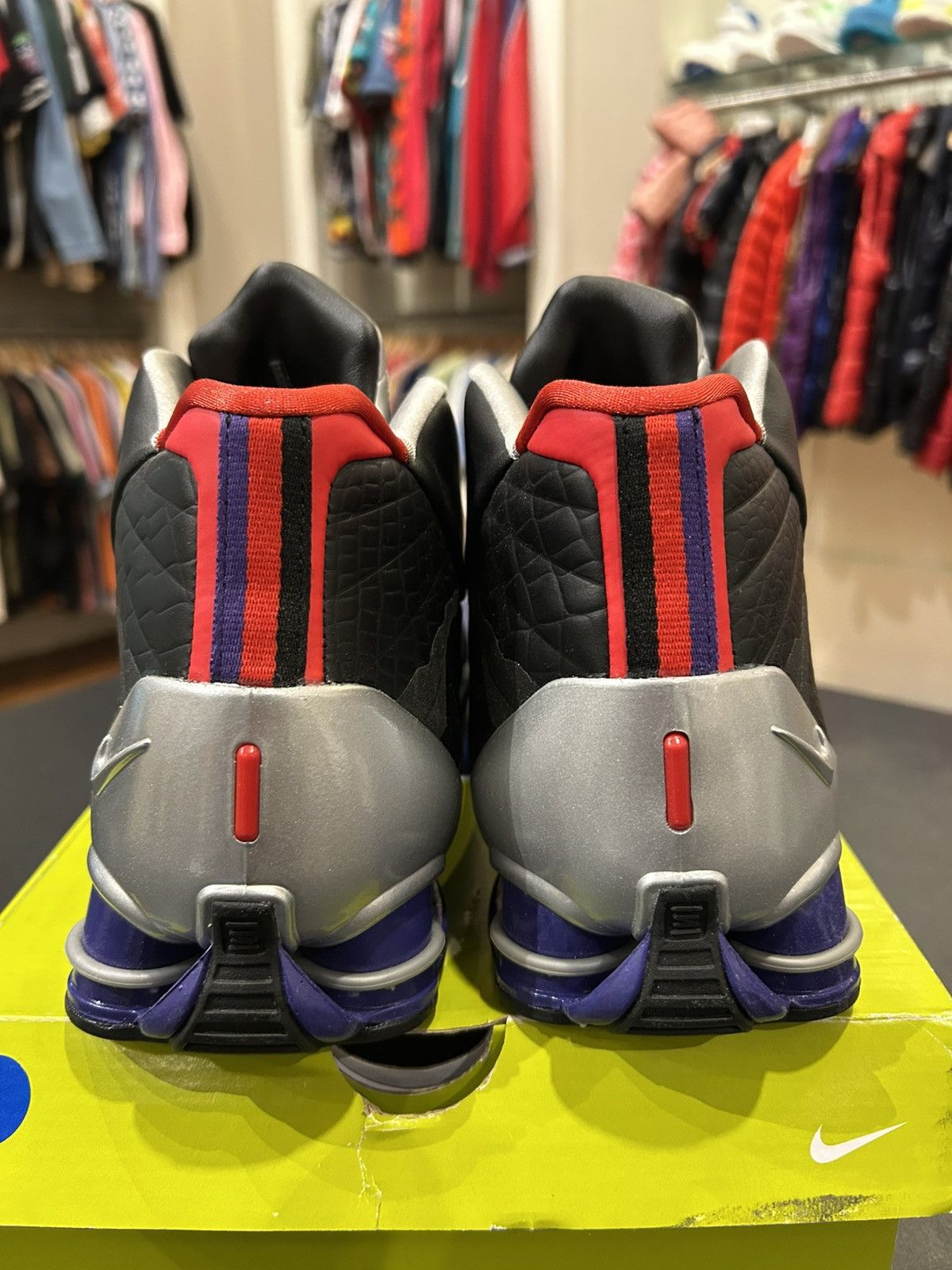 Nike Nike Shox BB4 ‘Raptors’ Size US 11.5 / EU 44-45 - 3 Thumbnail