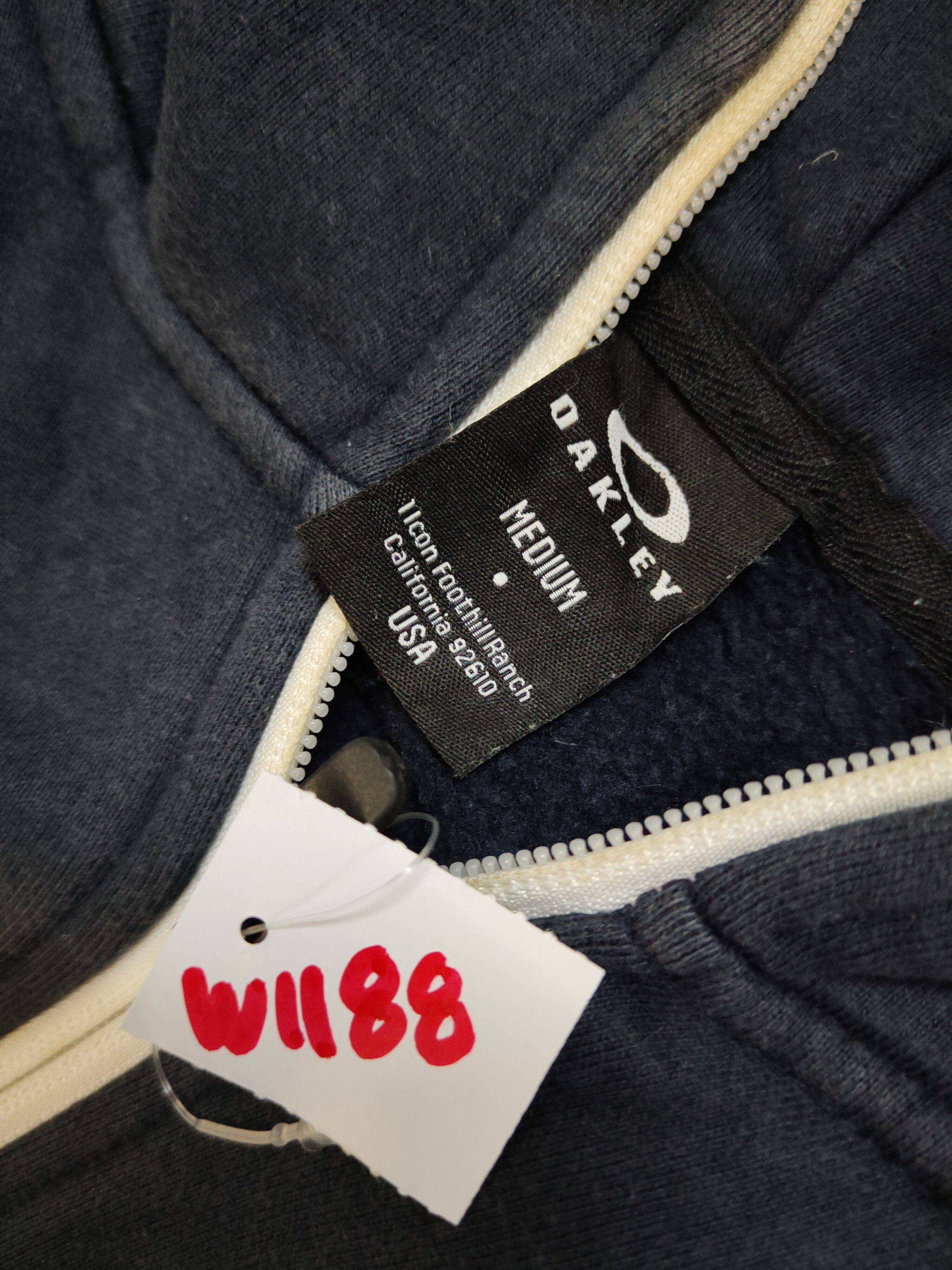Oakley Oakley Navy Hoodie Sweaters #W1188 Size US M / EU 48-50 / 2 - 15 Thumbnail