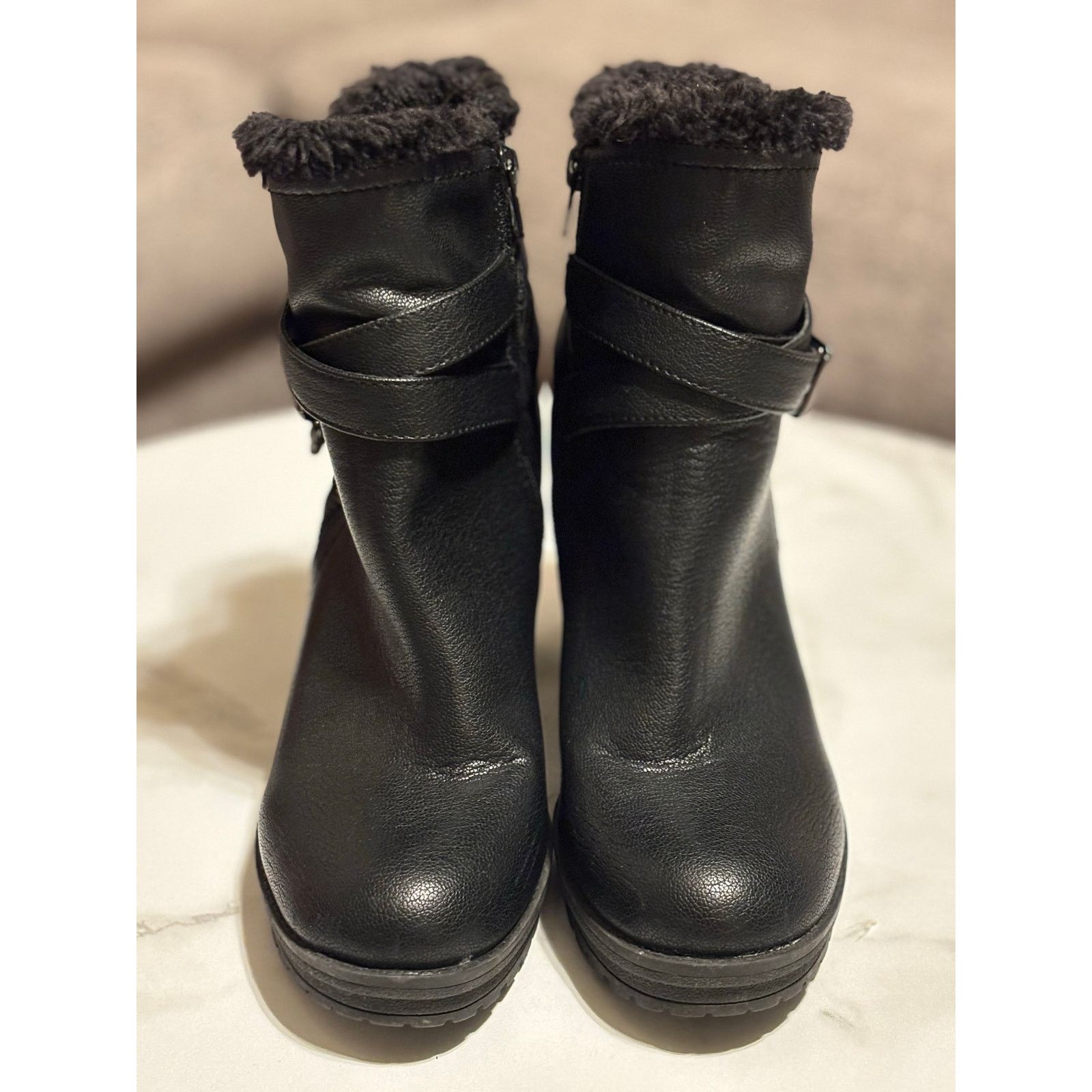 Guess Guess Size 7.5 Womens Leather Fur Boots Size US 7.5 / IT 37.5 - 4 Thumbnail