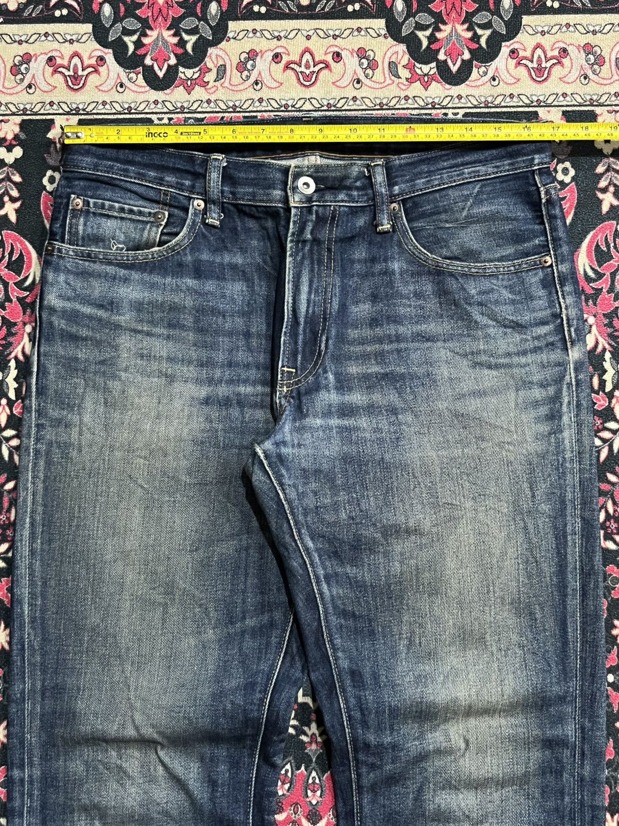 Uniqlo Vintage Uniqlo Dark Blue Washed Straight Leg Jeans Size US 32 / EU 48 - 12 Thumbnail