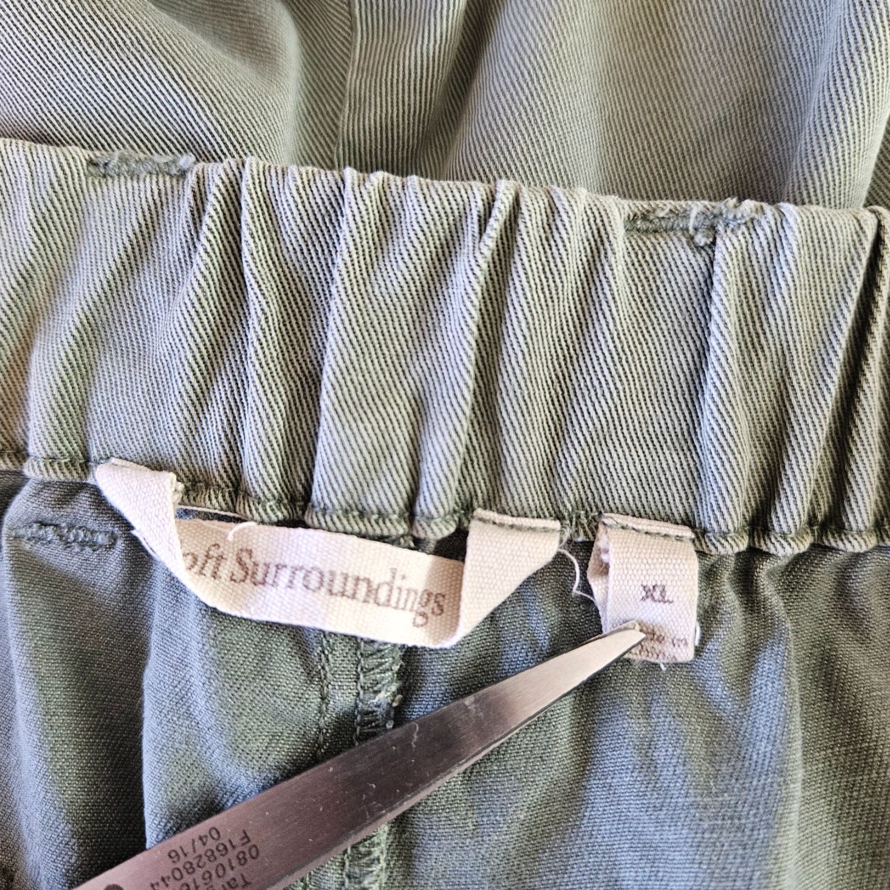 Soft Surroundings Soft Surroundings Womens Pants XL Green High Rise Roll Up Hem Cargo Flat Front 27.5 Inseam Womens Size 40" / US 18 - 7 Thumbnail