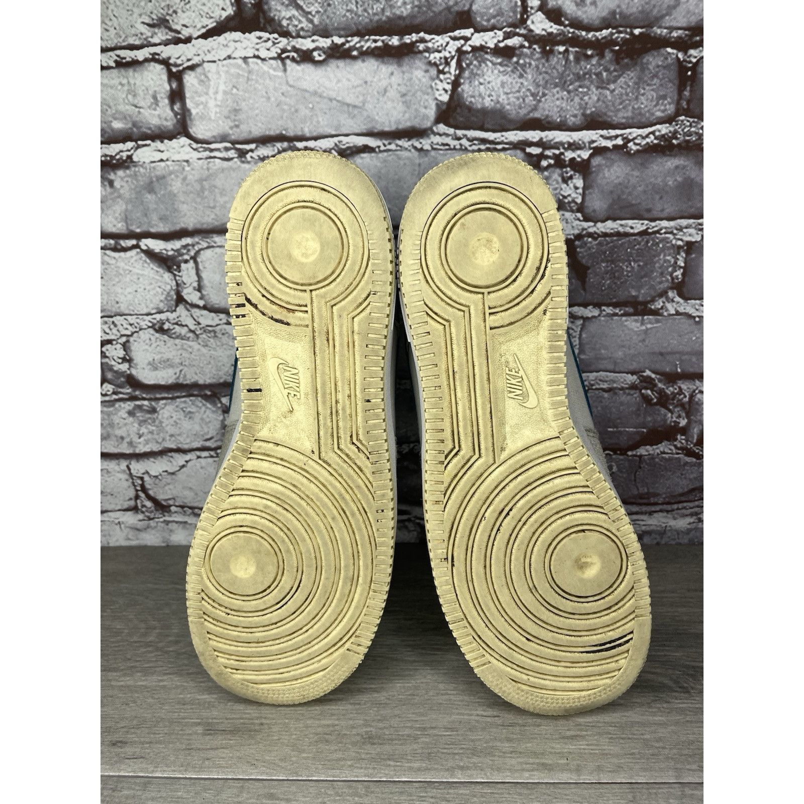 Nike Nike Undefeated x Air Force 1 Low 5 White Leather Grey Suede Size US 10.5 / EU 43-44 - 6 Thumbnail