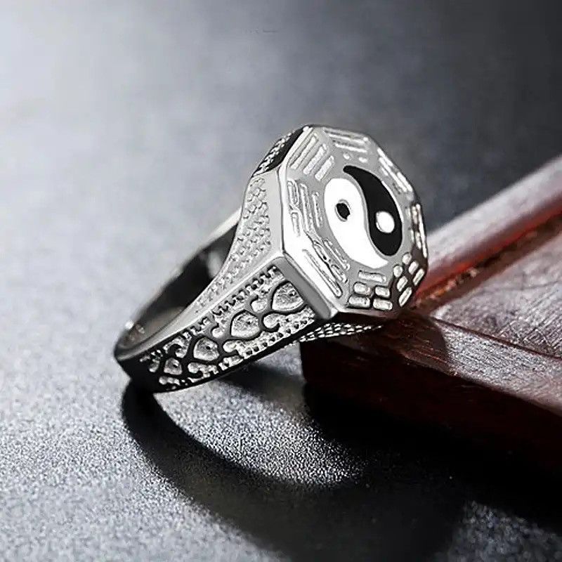 Jewelry × Vintage Ying and yang ring sizes 7 till 13 Size ONE SIZE - 1 Thumbnail