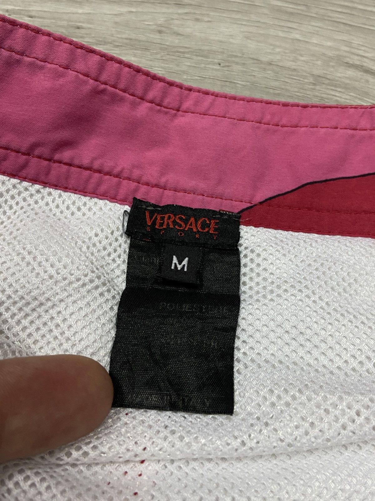 Versace Versace 🦋 sport vintage butterfly overprint shorts Size US 32 / EU 48 - 7 Thumbnail