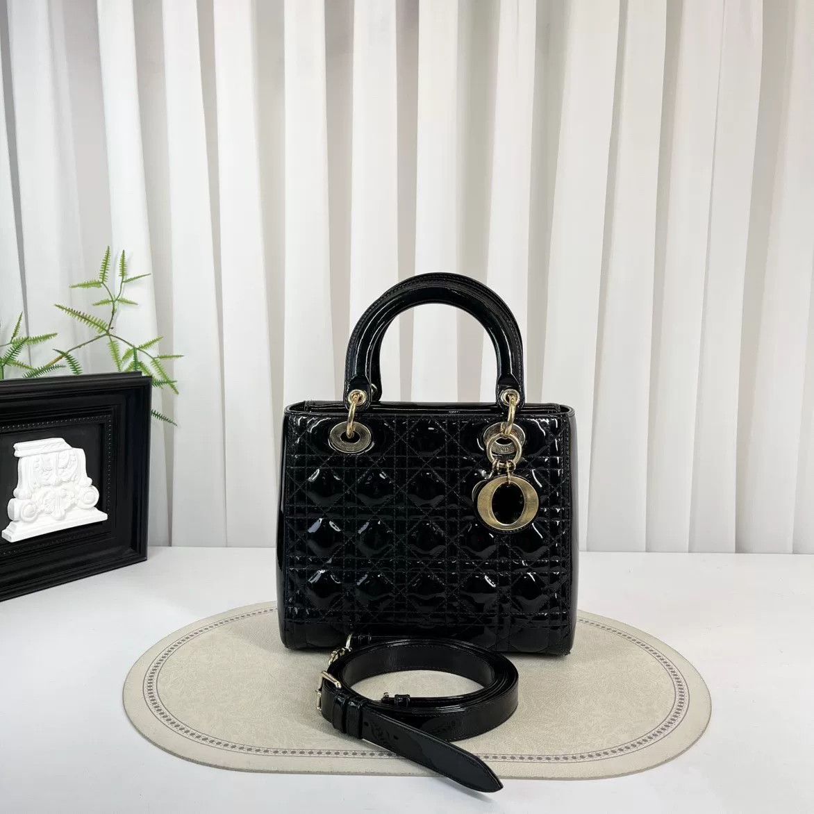 Dior Pre-loved Bag Very good condition Size ONE SIZE - 1 Thumbnail
