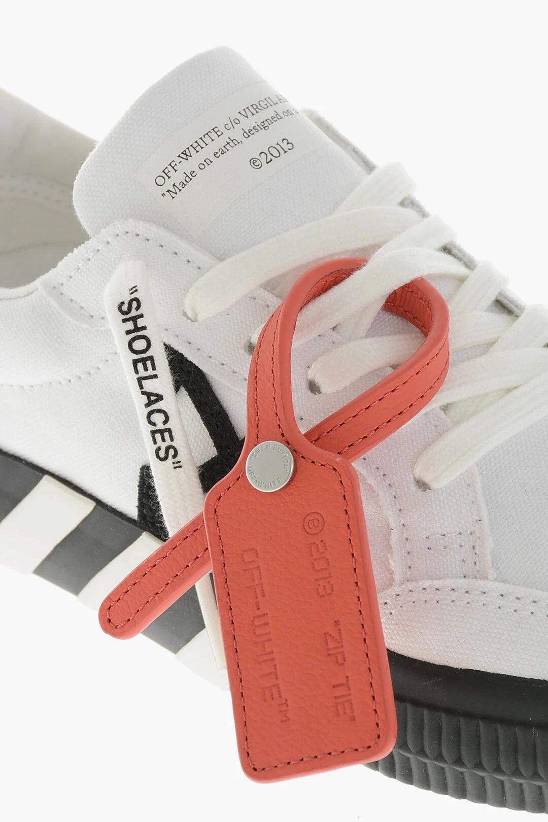 Off-White og1mm0426 Low-Top Cotton Sneakers in Black & White Size US 5 / IT 35 - 2 Thumbnail