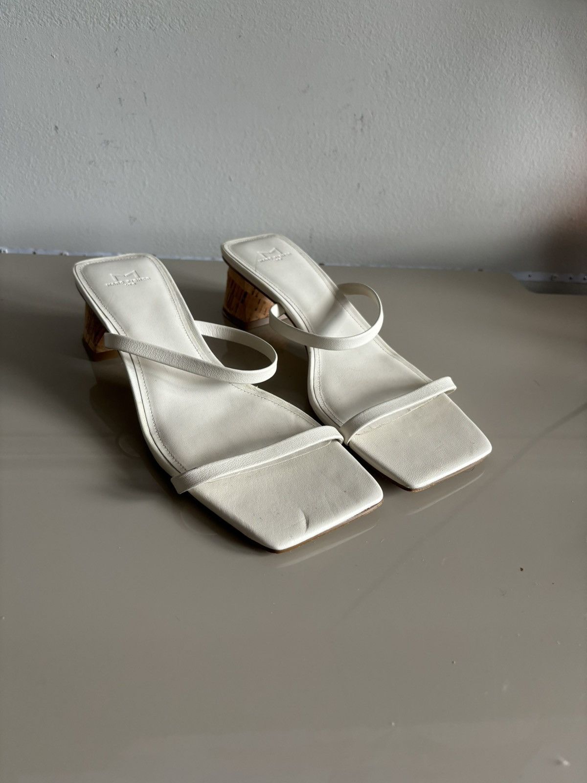 Marc Fisher White Heels Size US 8.5 / IT 38.5 - 2 Thumbnail