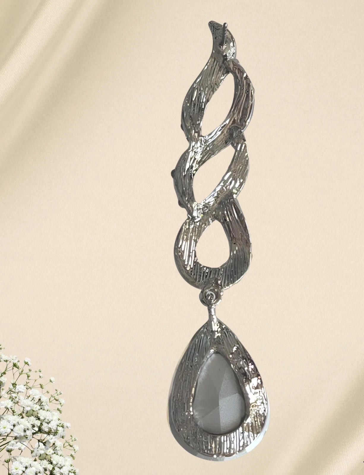 The Unbranded Brand Rhinestone Dangle Earrings Aroura Borealis Bride Prom NEW Size ONE SIZE - 2 Thumbnail