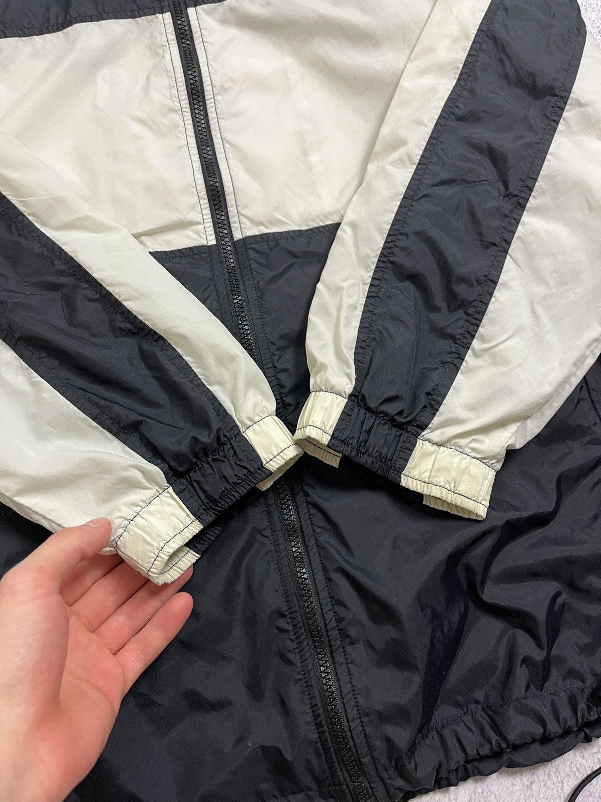 Nike × Vintage Vintage 90’s Nike Nylon Track Jacket Drill Mini Swoosh Y2k Size US L / EU 52-54 / 3 - 12 Thumbnail