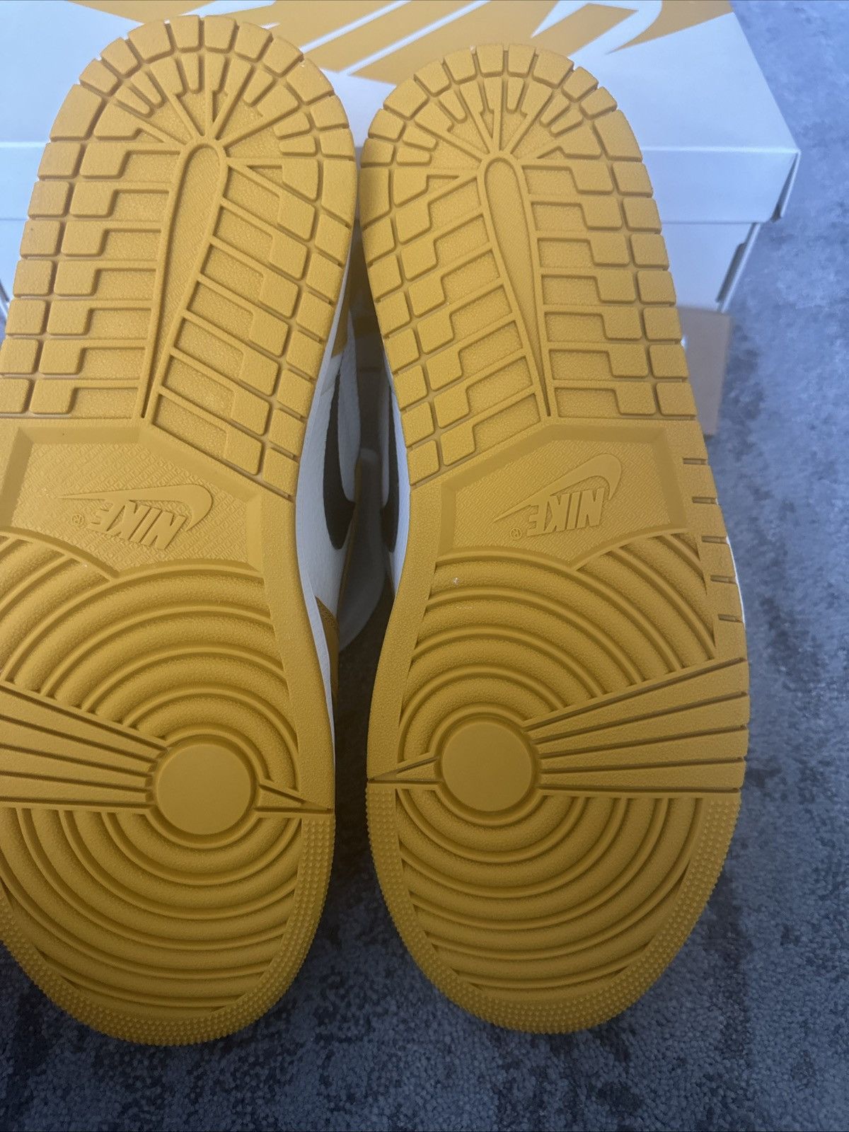 Jordan Brand Brand New- 10.5M Air Jordan 1 Yellow Ochre Size US 10.5 / EU 43-44 - 5 Thumbnail