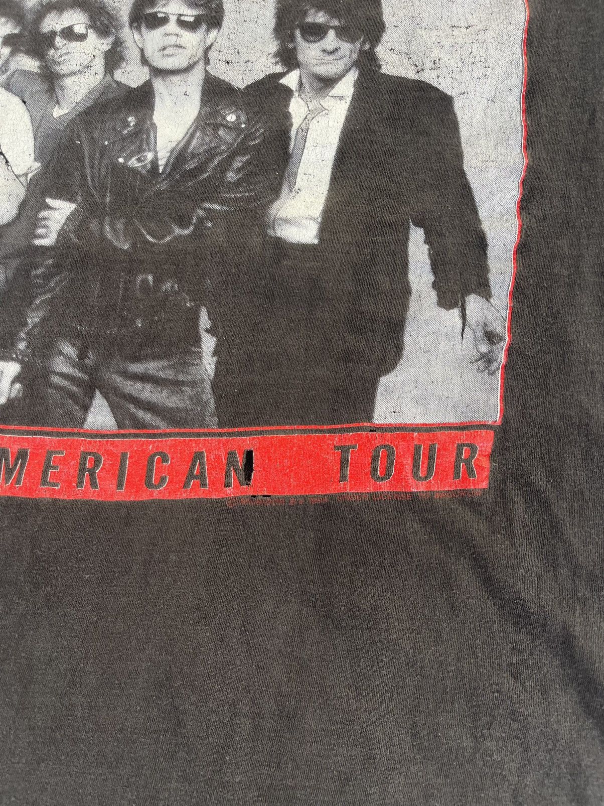 Band Tees Thrashed 1990 Vintage Rolling Stones Distressed Shirt Tee Size US M / EU 48-50 / 2 - 9 Thumbnail