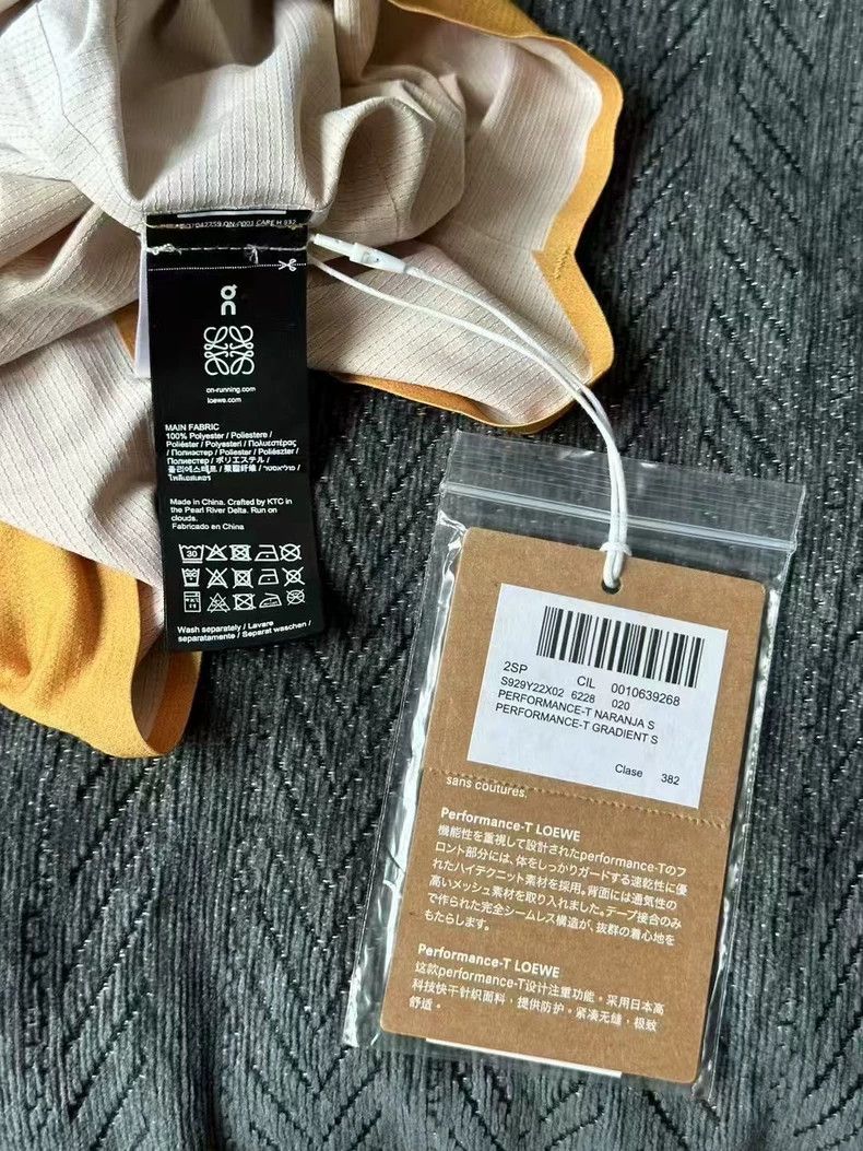 Loewe LOEWE Sports short sleeves Size XS / US 0-2 / IT 36-38 - 6 Thumbnail