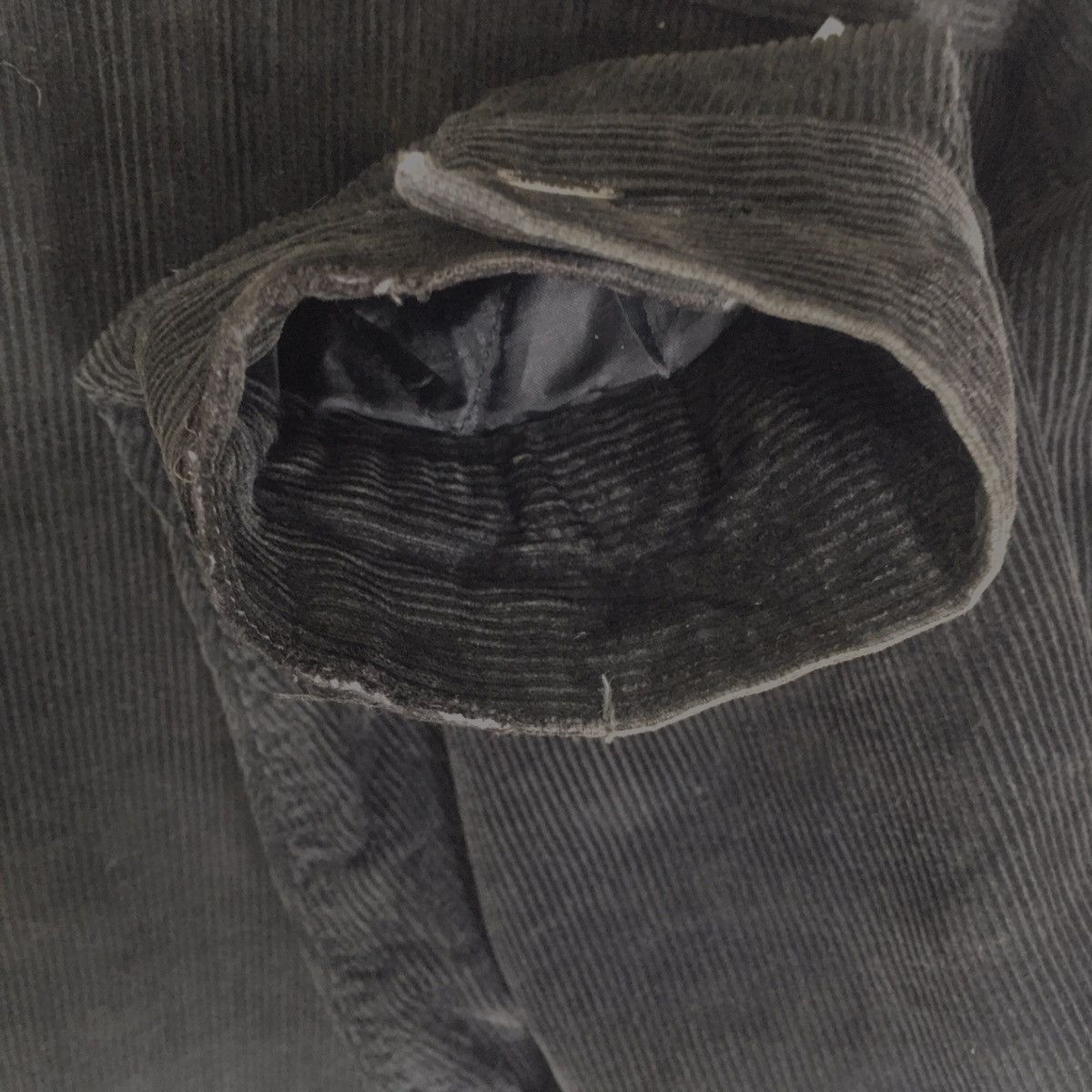 Uniqlo Uniqlo Corduroy Jacket Colour Black Size XL Size US XL / EU 56 / 4 - 7 Thumbnail