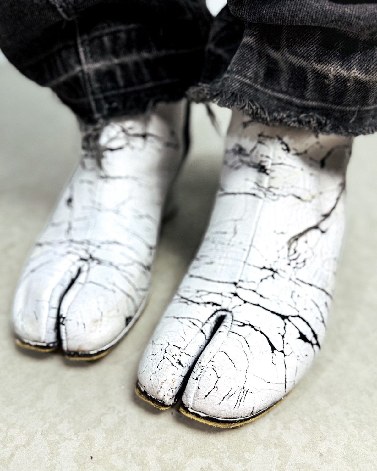 Maison Margiela Maison Margiela Painted Tabi 3cm Ankle Boots Size US 7 / EU 40 - 1 Thumbnail