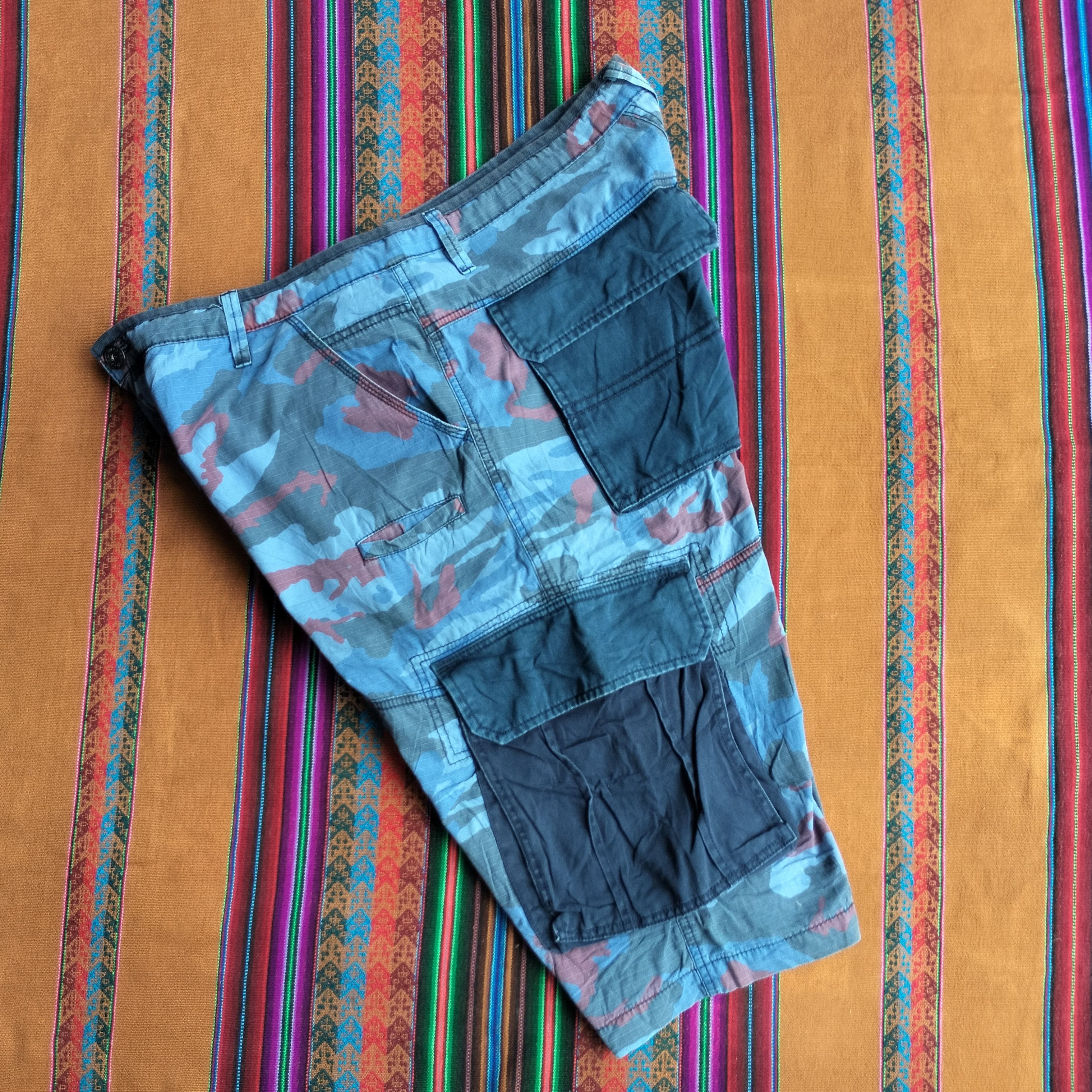 Marithe + Francois Girbaud Marithe francoi girbaud camouflage hybrid cargo short Size US 40 / EU 56 - 3 Thumbnail