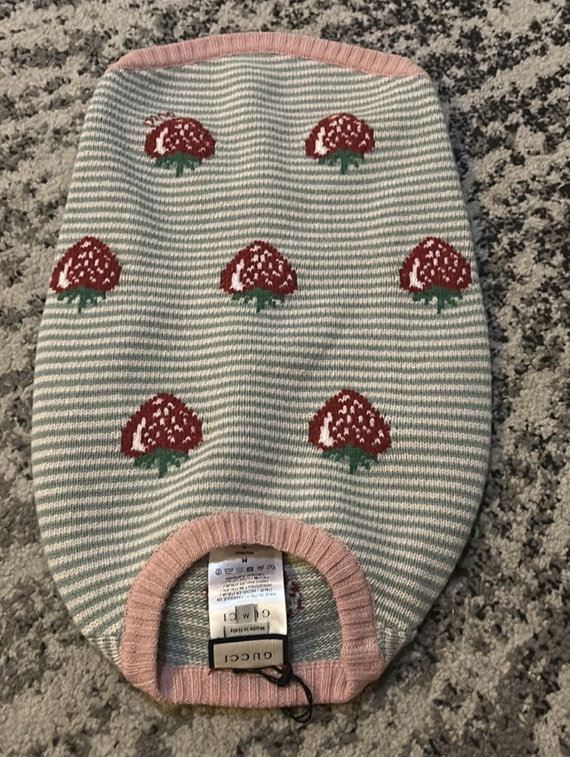 Gucci Gucci Strawberry Wool Dog Sweater size M Size ONE SIZE - 3 Thumbnail