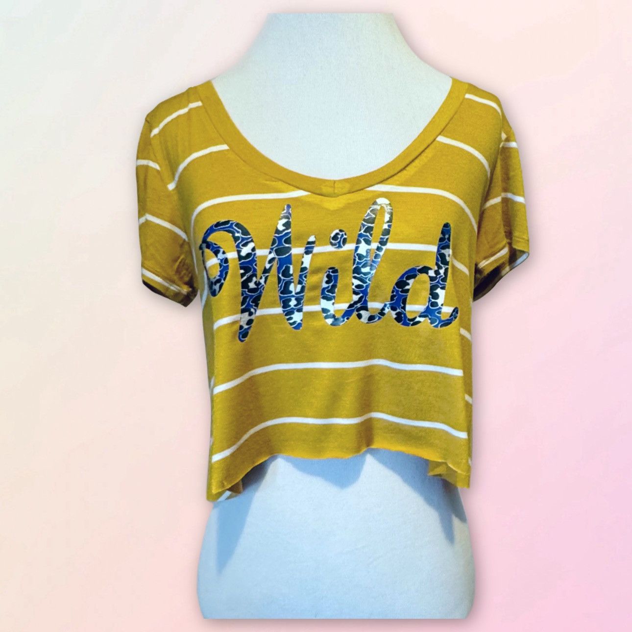 Vintage Y2K, Wild, Multi Pattern, Raw Hem Cropped, Rayon V-Neck Size M / US 6-8 / IT 42-44 - 1 Thumbnail