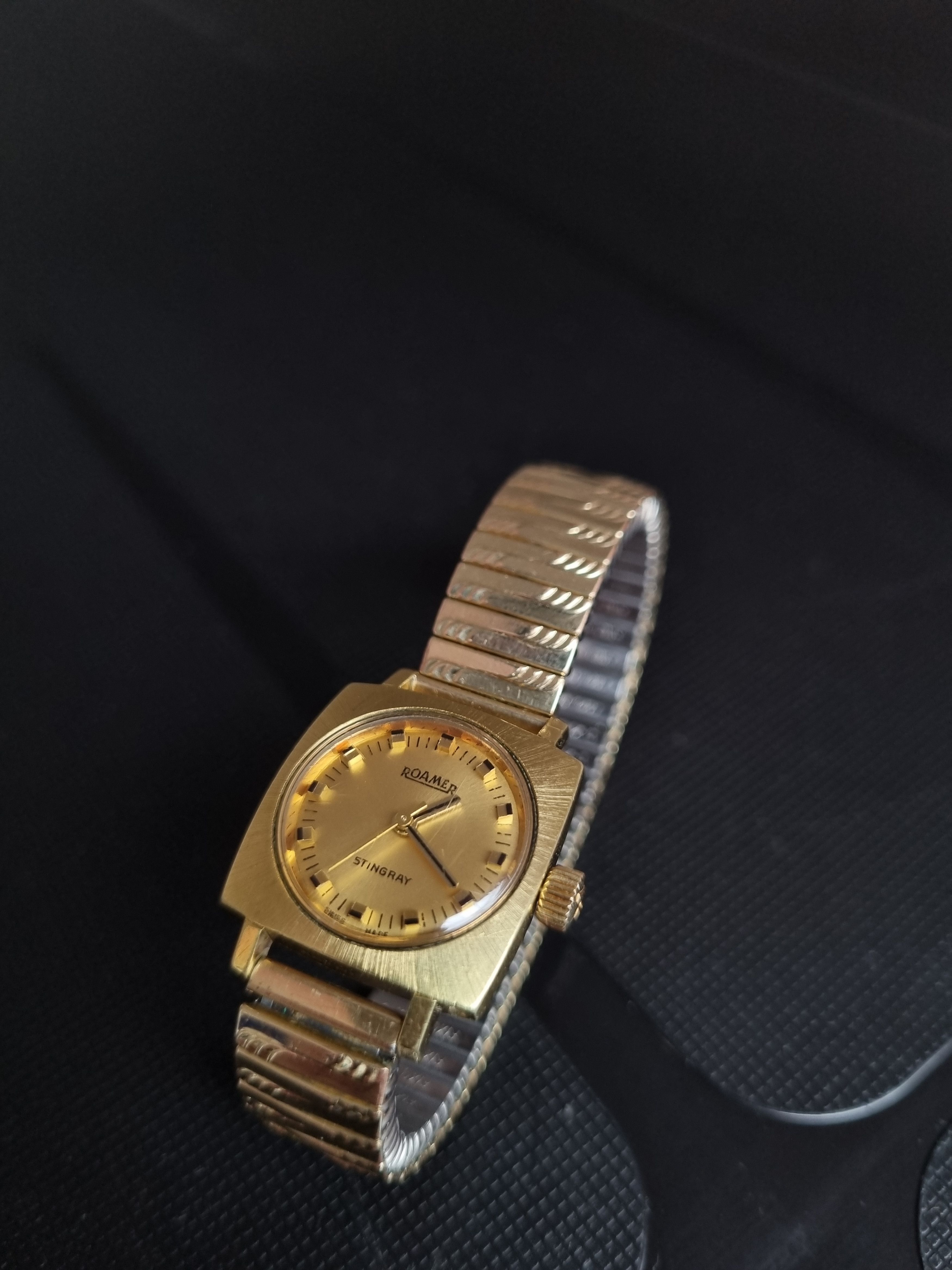 ROAMER × Vintage Roamer STINGRAY Waterproof HAND-WINDING Vintage Watch Size ONE SIZE - 7 Thumbnail
