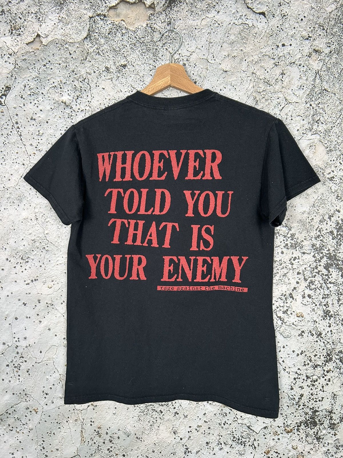 Band Tees Rage Against The Machine Land Of The Free? Tour Graphic Tee Size US S / EU 44-46 / 1 - 3 Thumbnail