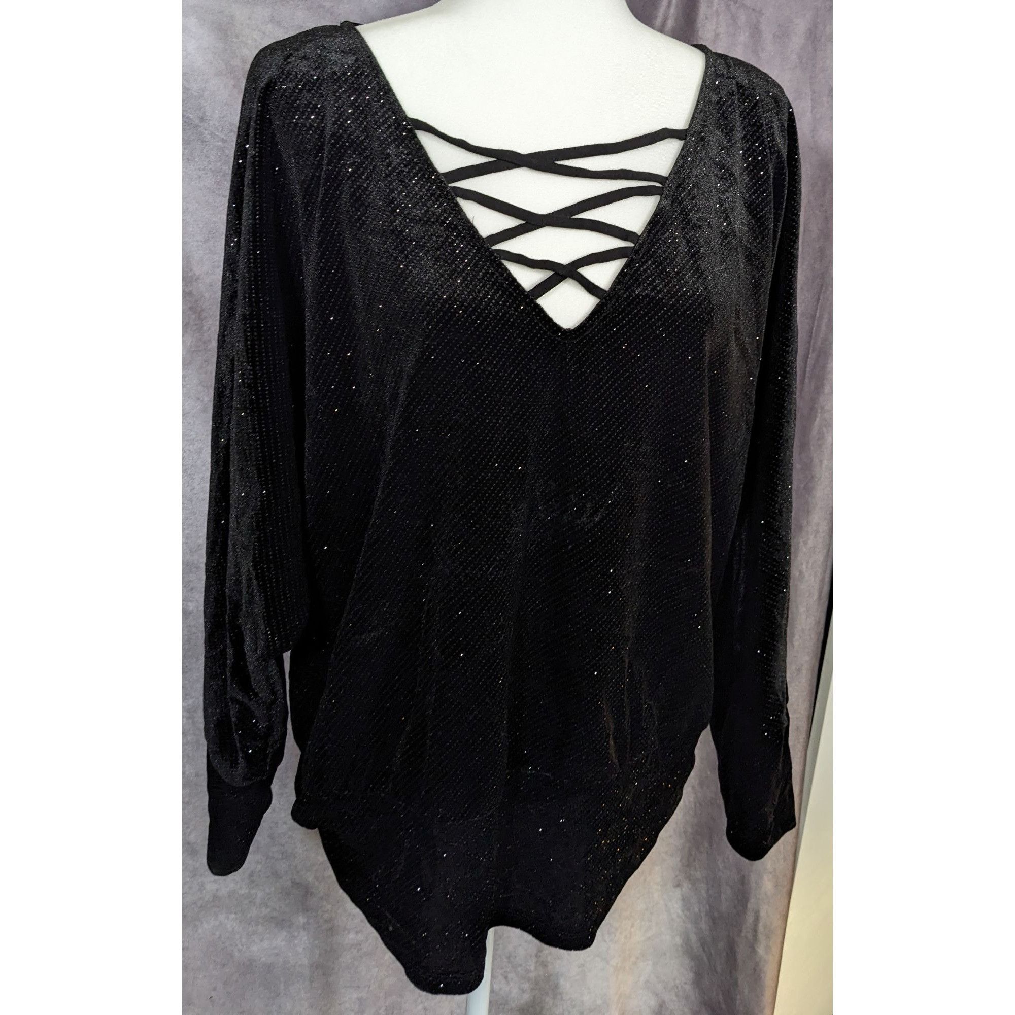 Jennifer Lopez Dark Glam Velvet Glitter Top by Jennifer Lopez Size XL / US 12-14 / IT 48-50 - 2 Thumbnail