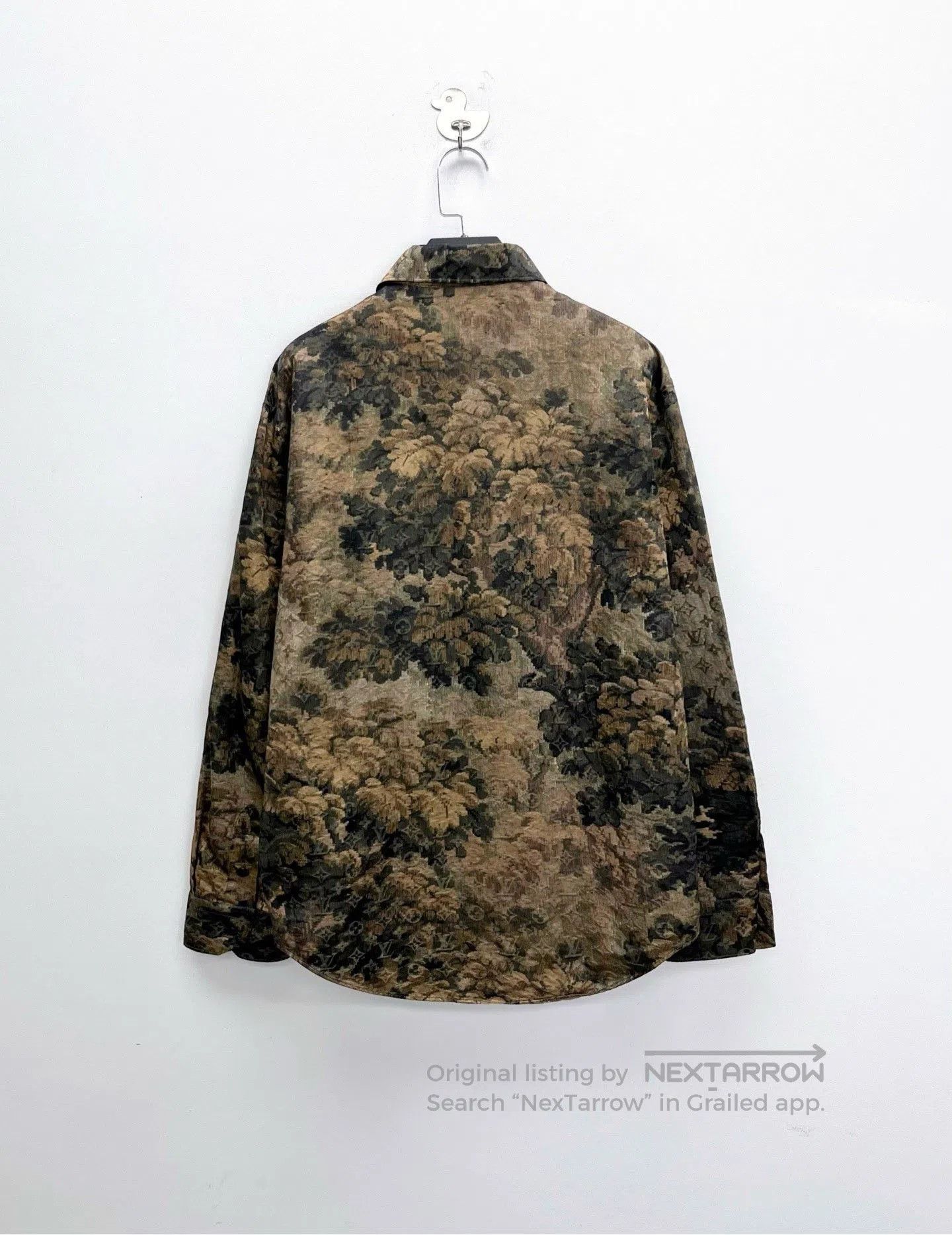 Louis Vuitton Louis Vuitton Embossed Jungle Floral Tapestry Shirt Coat. Size US M / EU 48-50 / 2 - 2 Thumbnail