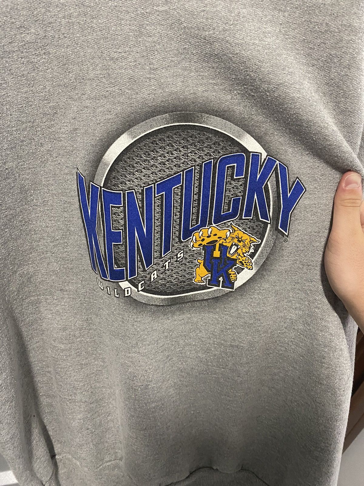 Vintage 1990’s Kentucky Wildcats Sweatshirt Size US XL / EU 56 / 4 - 2 Thumbnail