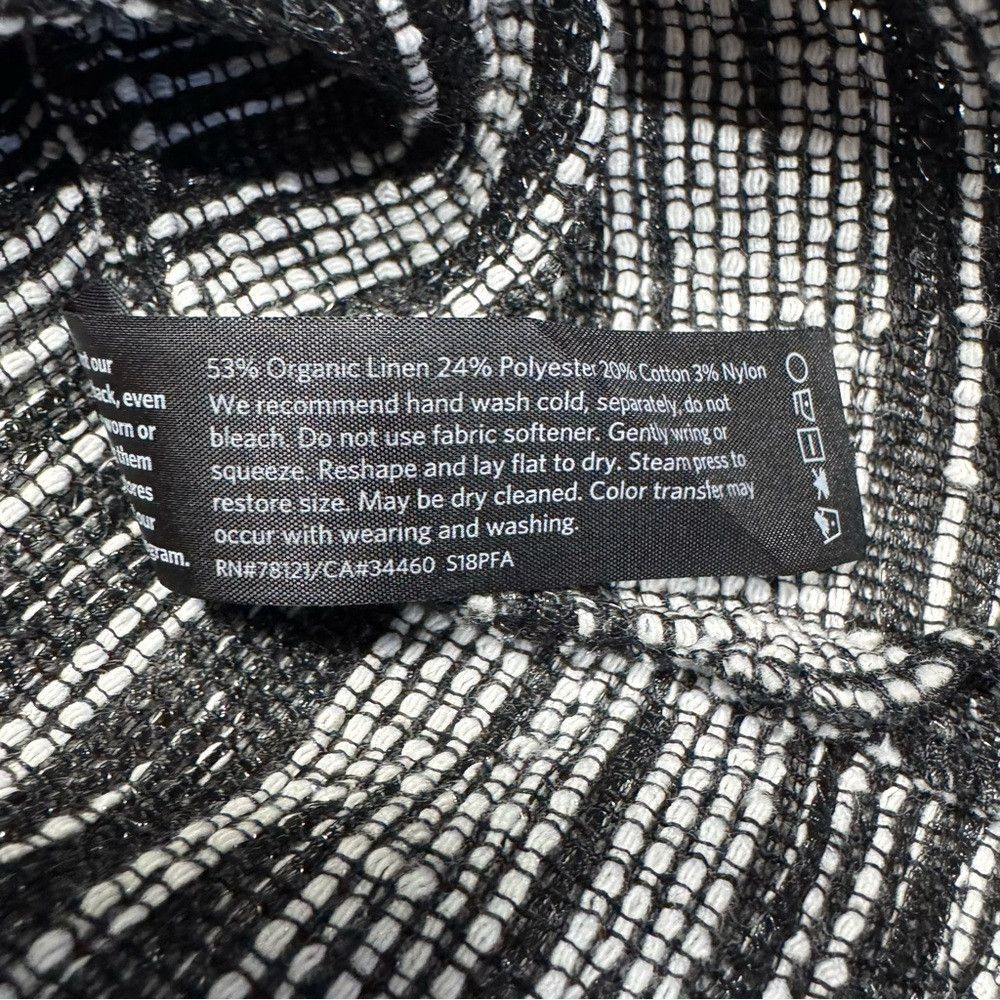 Eileen Fisher Eileen Fisher Black Illusion Mesh Bateau Neck Linen Blend T Size XL / US 12-14 / IT 48-50 - 8 Thumbnail