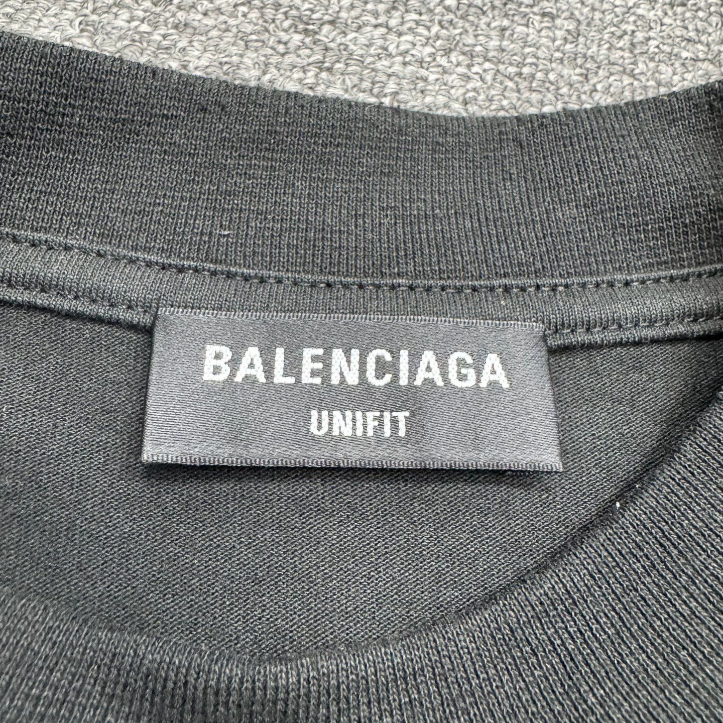 Balenciaga Balenciaga SS Tee Size 3 99 New (Minor Storage) Size US L / EU 52-54 / 3 - 3 Thumbnail