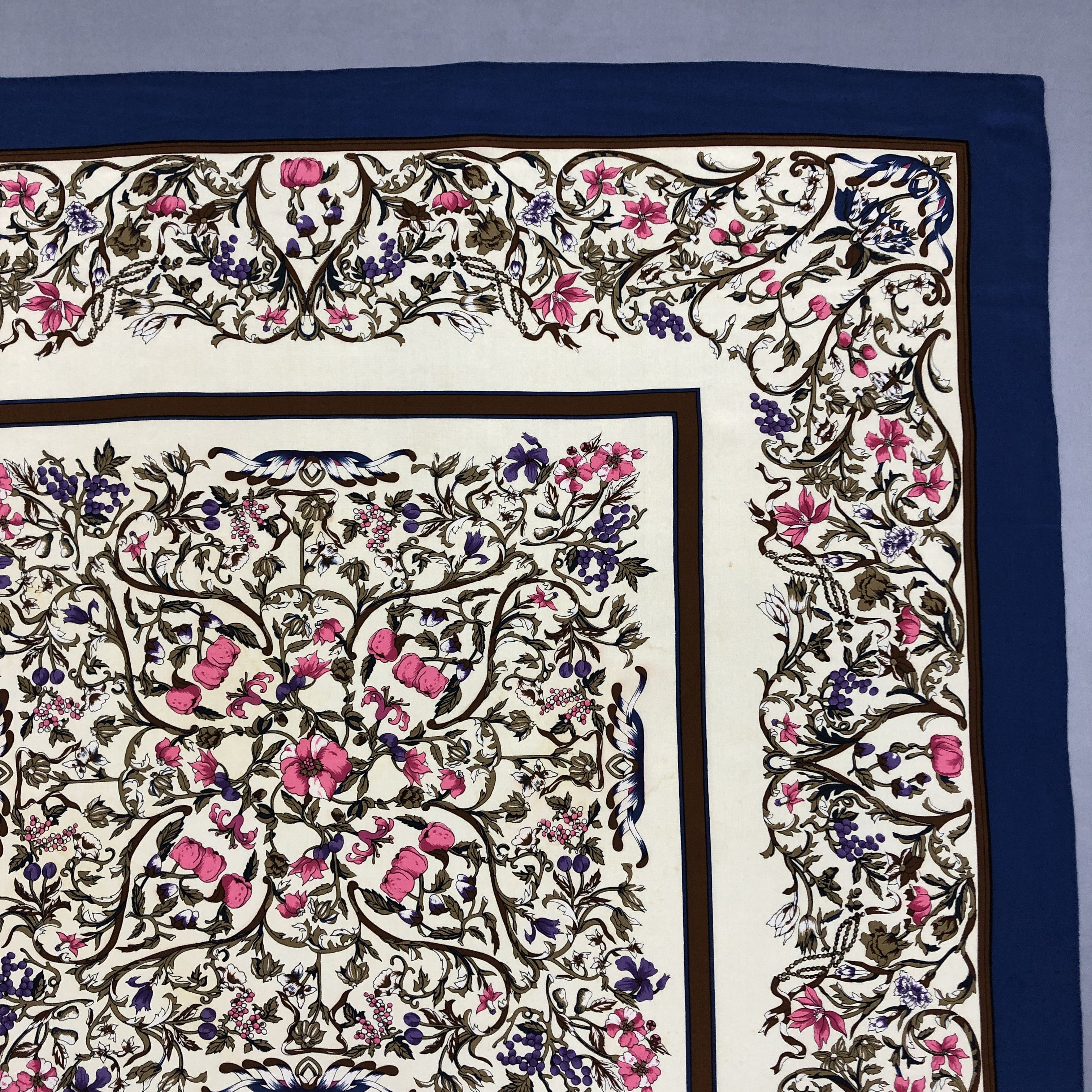 Japanese Brand Vintage Square Scarf Twill Stole Wraps Scarves - GF60047 Size ONE SIZE - 6 Thumbnail