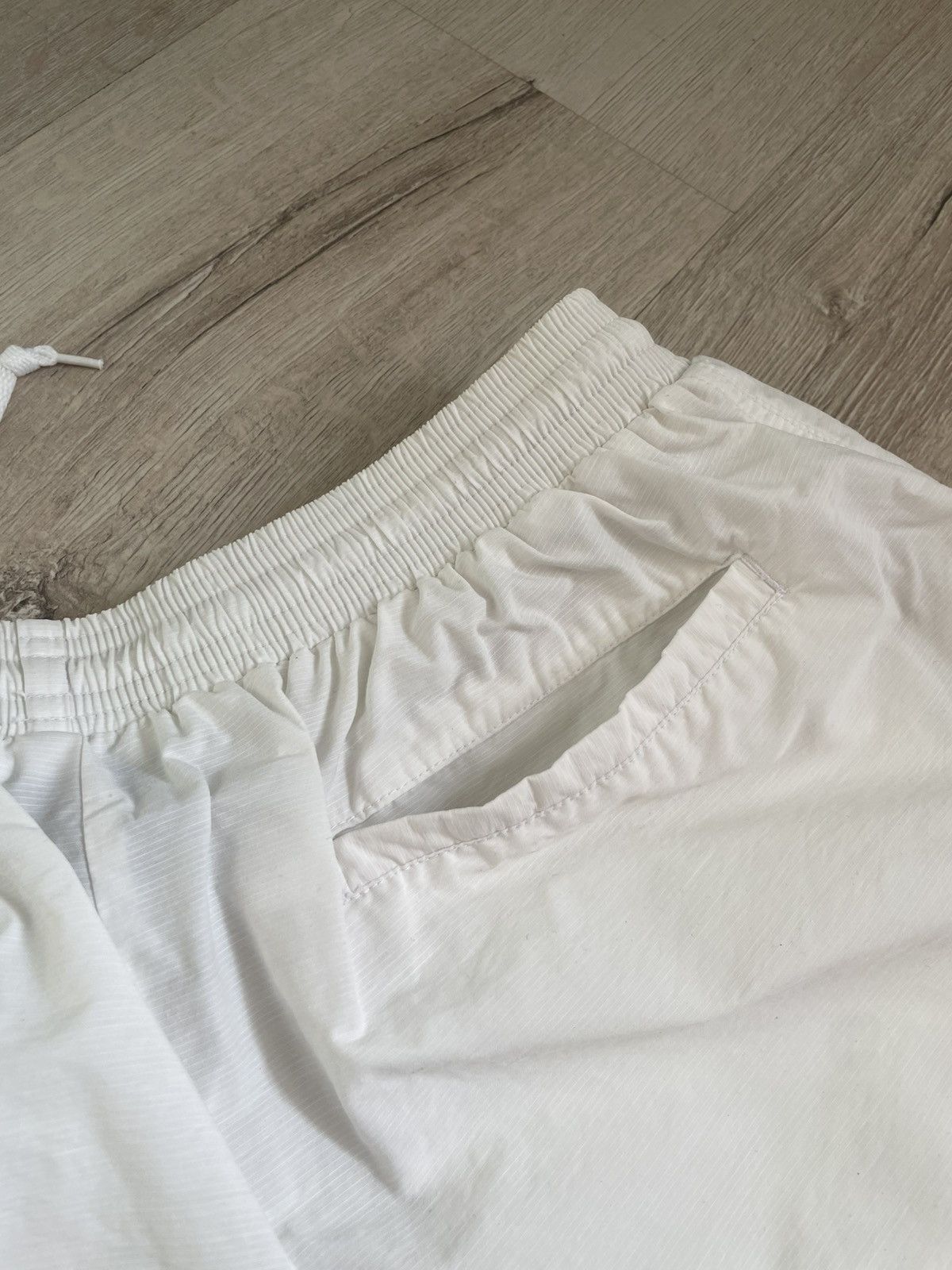 Nike Rare Vintage Nike Court Shorts White Nylon Tennis Golf Acg Size US 32 / EU 48 - 10 Thumbnail