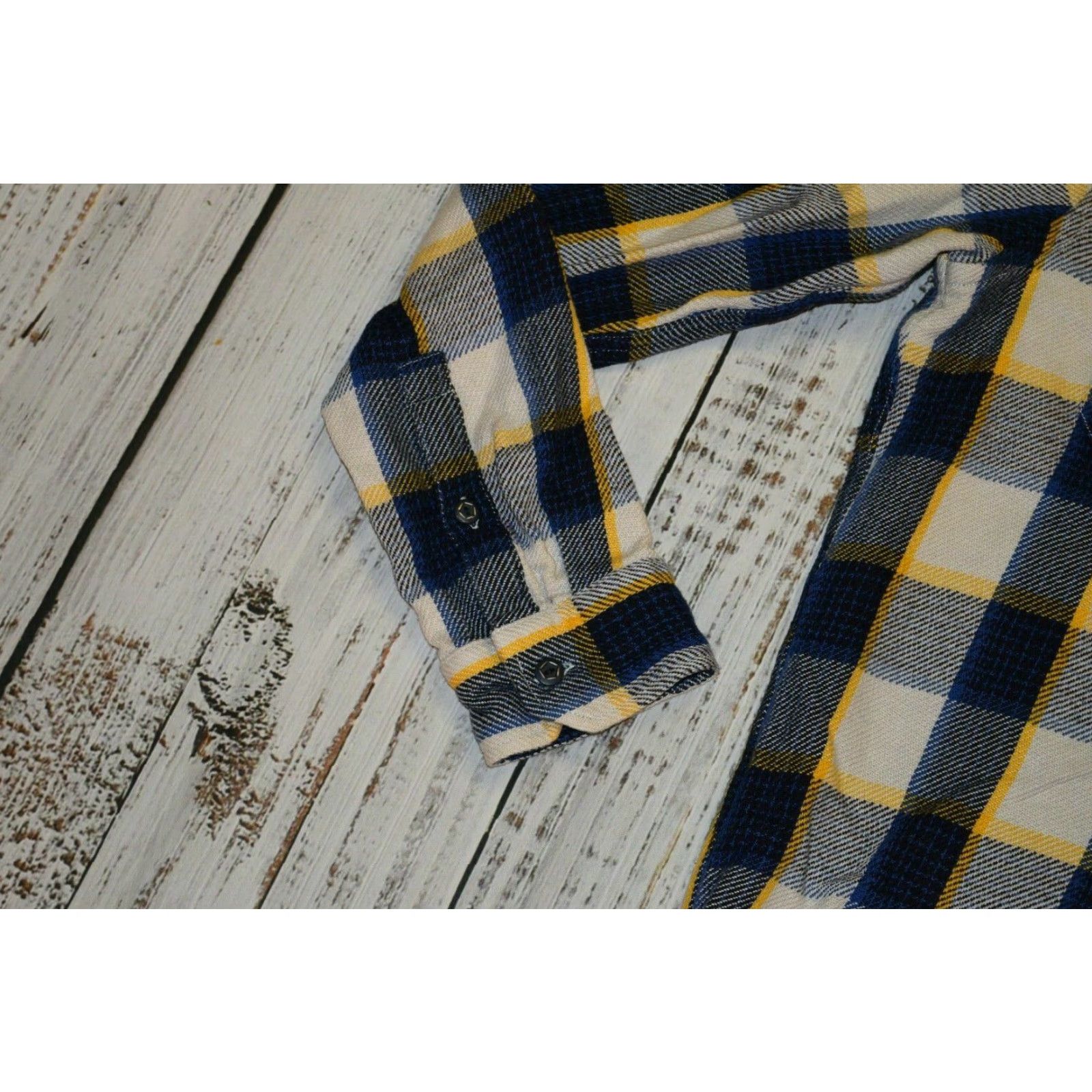 Levi's Levi's Button-Front Shirt Mens Plaid Long Sleeve Size M Blue White Yellow 100% Cotton Collared button-up Vintage: No Size US M / EU 48-50 / 2 - 3 Thumbnail