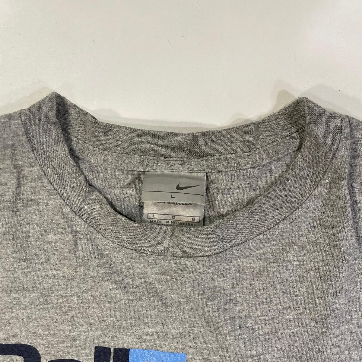 Nike Grey Nike Baller tee t-shirt y2k Size US L / EU 52-54 / 3 - 6 Thumbnail