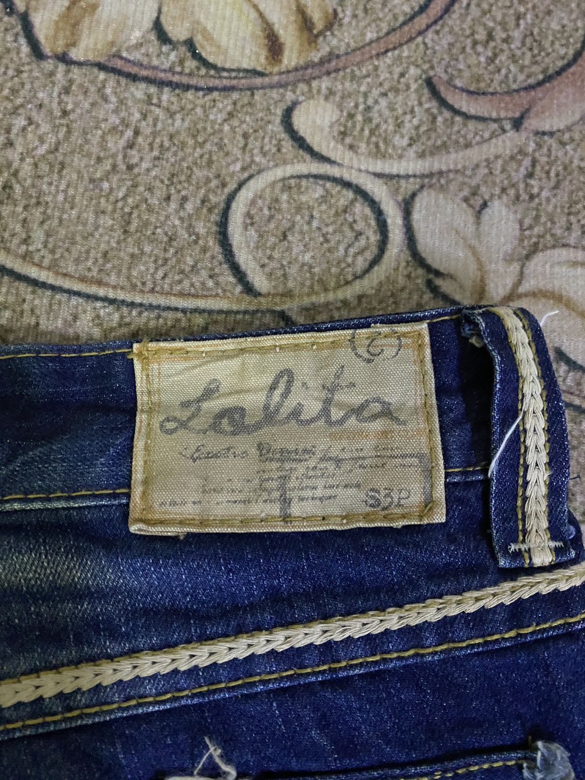 If Six Was Nine Vintage Yoshitomo Nara Lolita Distressed Denim Size US 32 / EU 48 - 13 Thumbnail