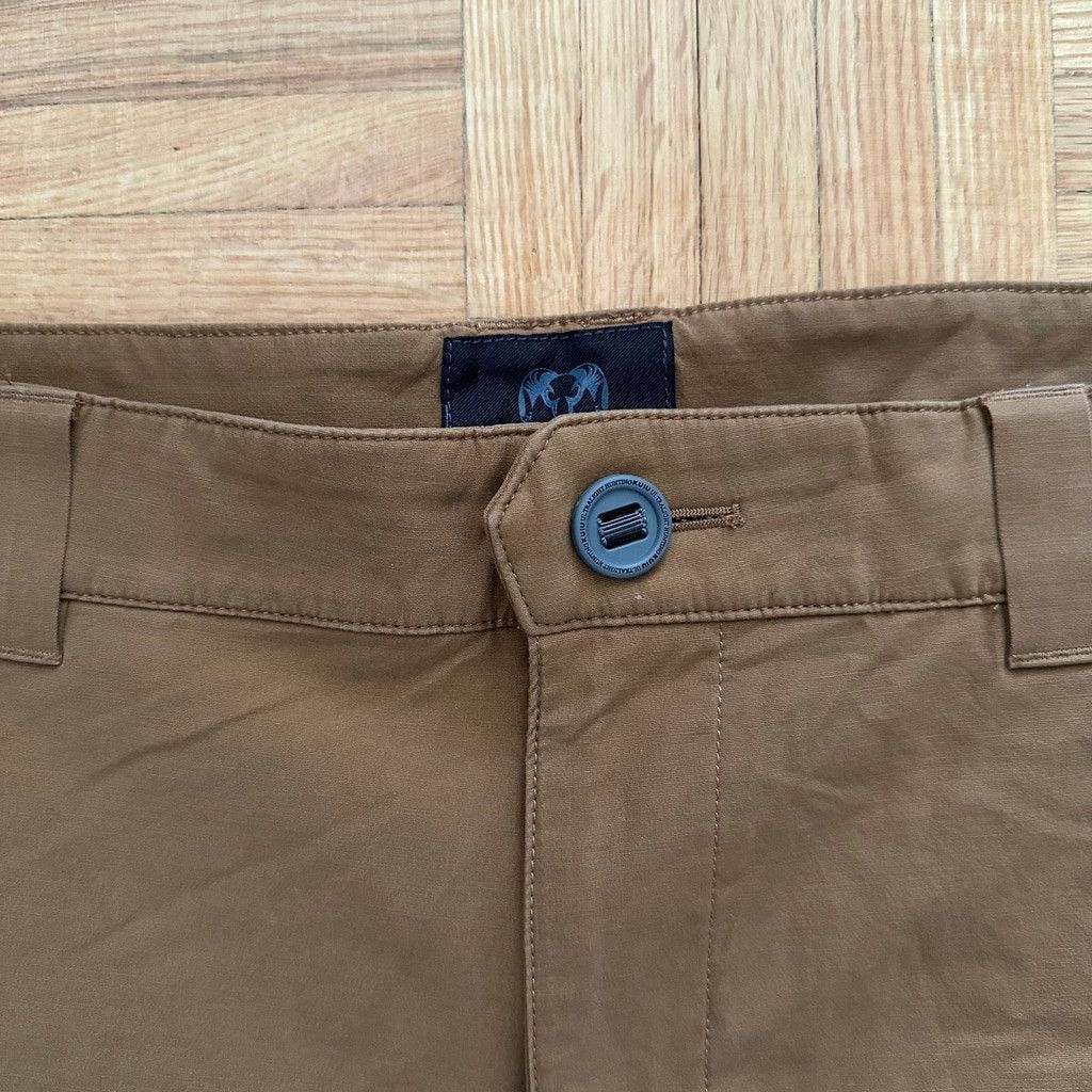 Kuhl Kuiu brown hiking trail outdoors shorts Size 38 Size US 38 / EU 54 - 3 Thumbnail