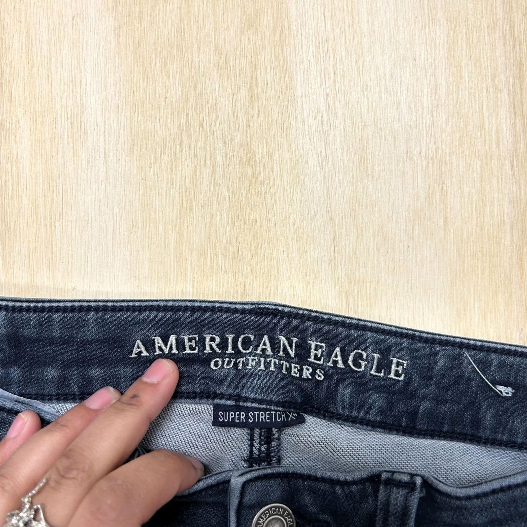 American Eagle Outfitters American Eagle Outfitters Skinny Jeans Womens 6 Dark Wash Blue Distressed Denim Jeans Women 6 Regular Slim Stretch Pockets Denim 5-Pocket Size 28" / US 6 / IT 42 - 2 Thumbnail
