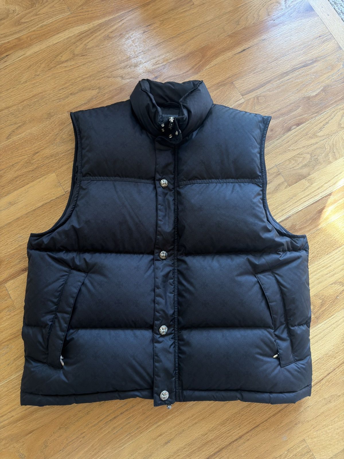 Chrome Hearts Chrome Hearts Monogram Puffer Vest Size US S / EU 44-46 / 1 - 1 Thumbnail