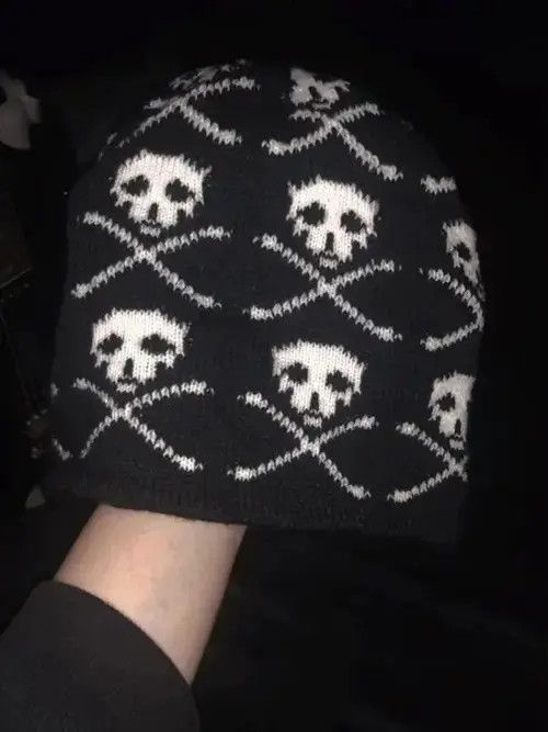 Other Casual Pirate Skeleton Beanies Caps Size ONE SIZE - 1 Thumbnail