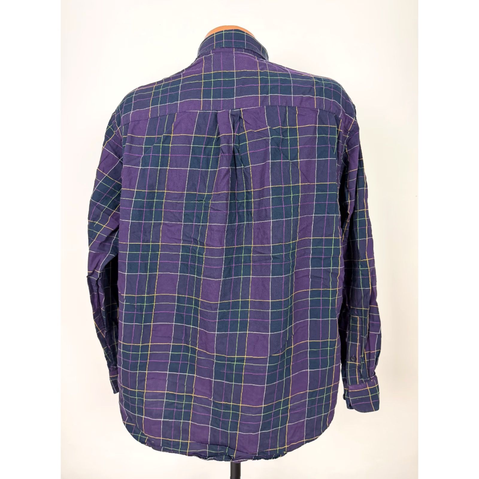 Roundtree & Yorke VINTAGE Roundtree & Yorke Varsity Shirt Men Large Purple Navy Plaid Button-Down Shirt Size US L / EU 52-54 / 3 - 7 Thumbnail