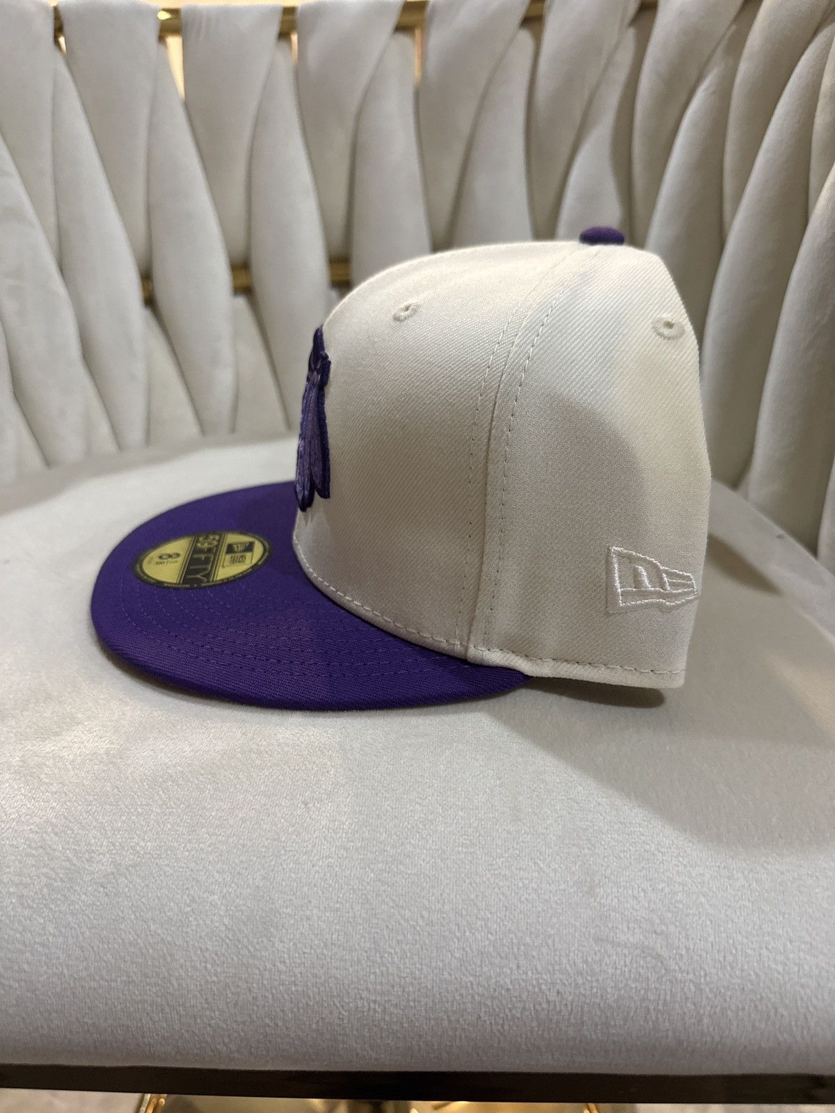New Era 59Fifty Chicago Blackhawks “Hockey Fights Cancer” 8-1/8 Size ONE SIZE - 1 Thumbnail